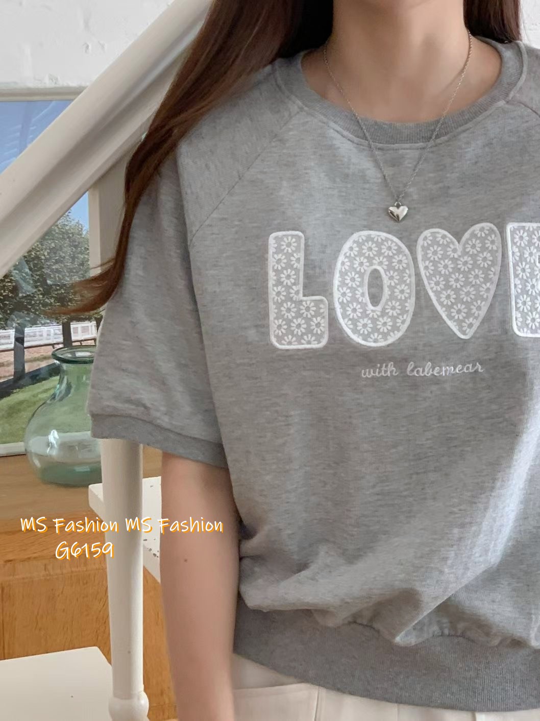 G6159 韓國🇰🇷花花LOVE字母top