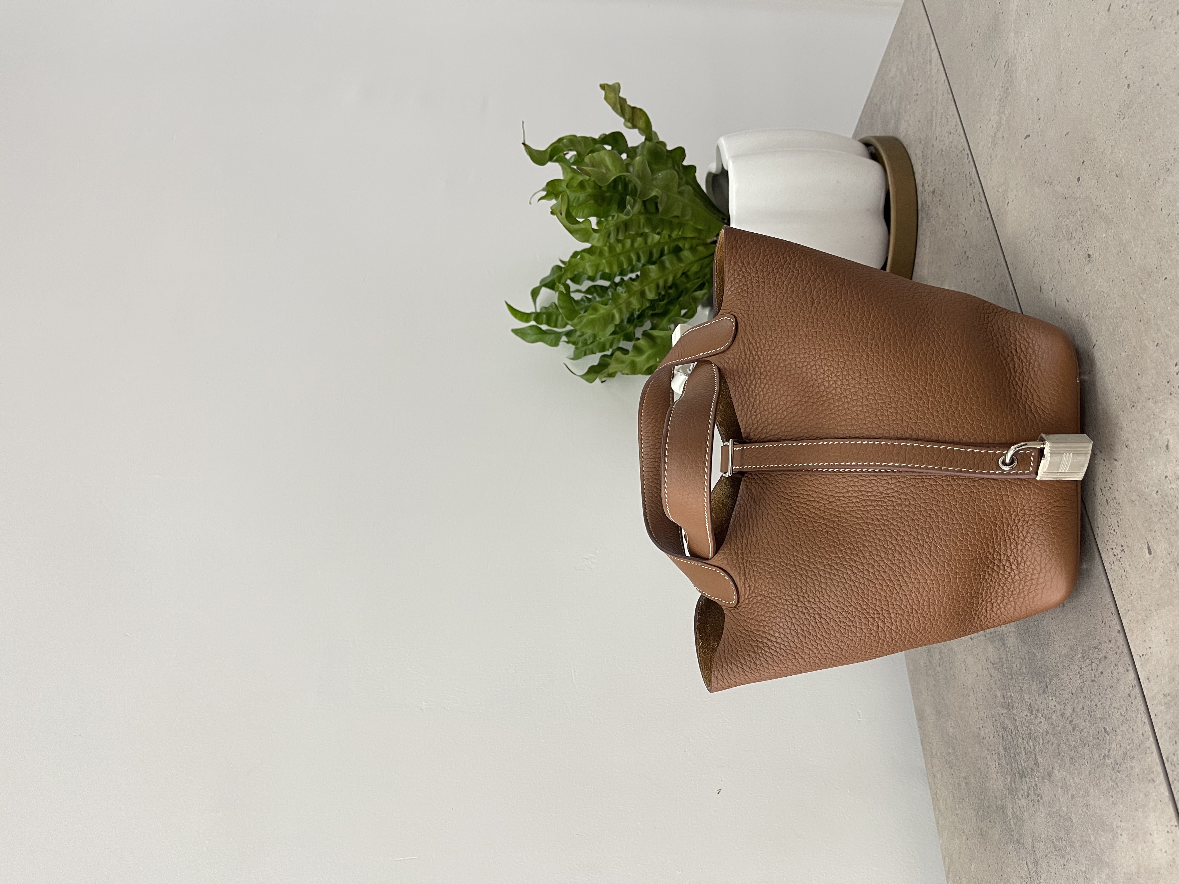 Pre-owned Hermes P18/ StampU/ Product Code: 26022608