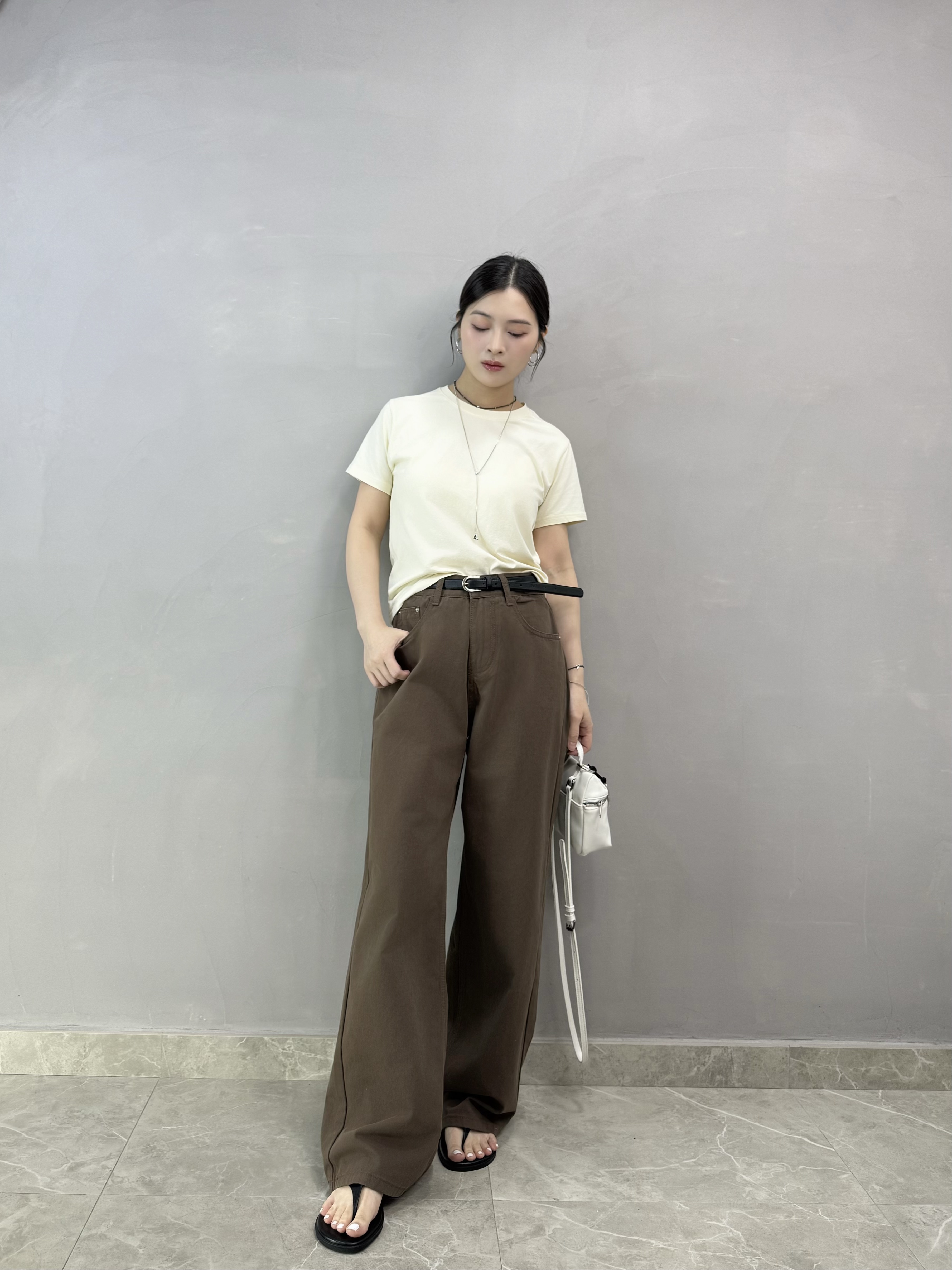 R63 淨色圓領彈性棉Tee