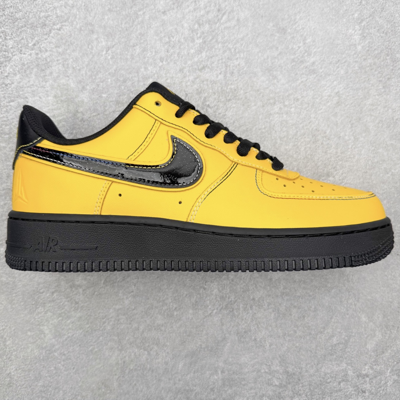 Nike Air Force 1 Low IQ2713-700