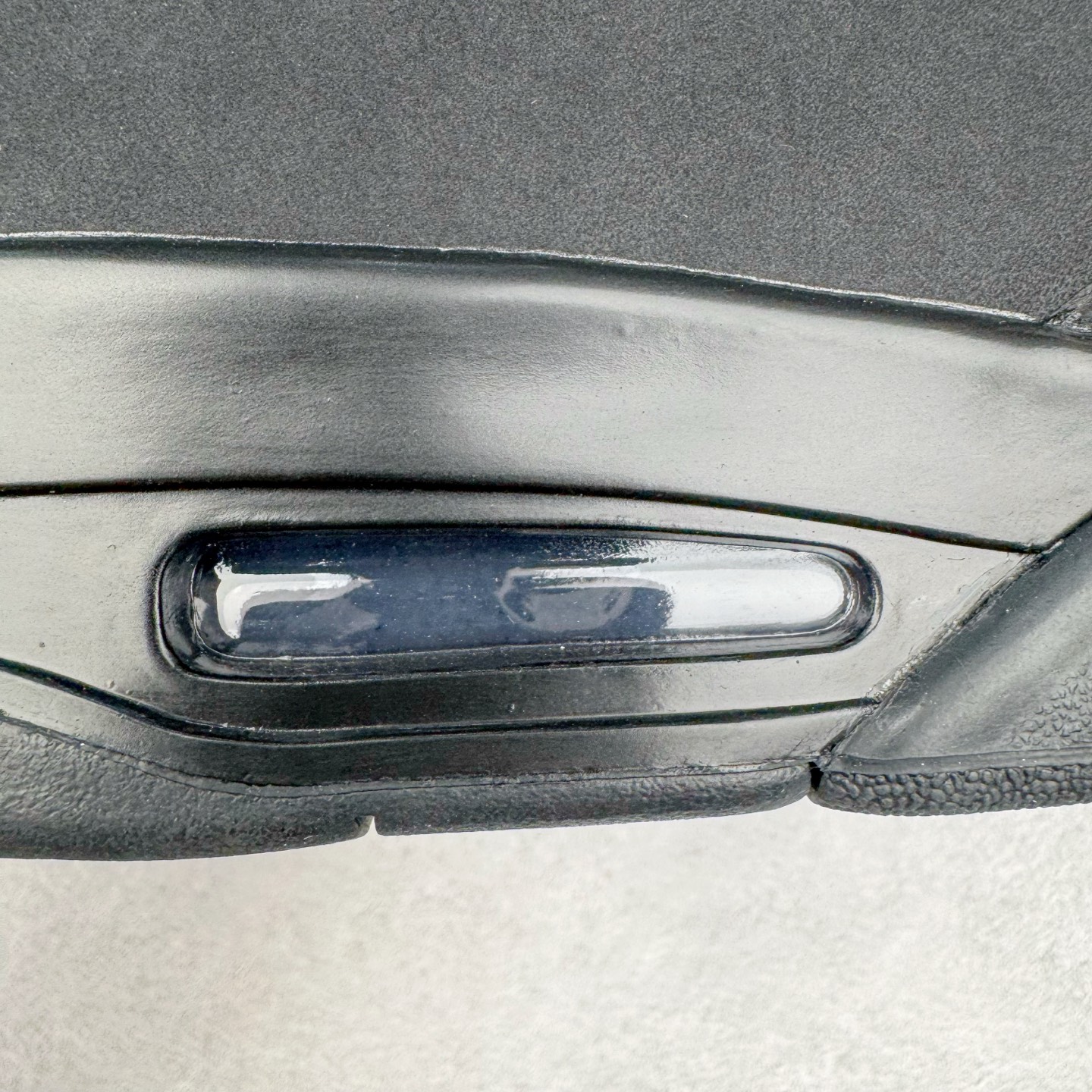 Air Jordan 4 Retro FV5029-010