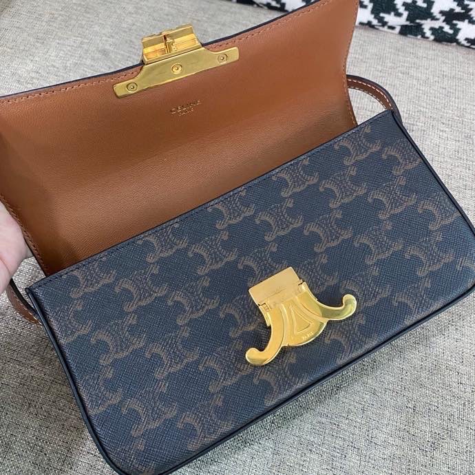 【預訂貨品】Celine Triomphe凱旋門腋下包 