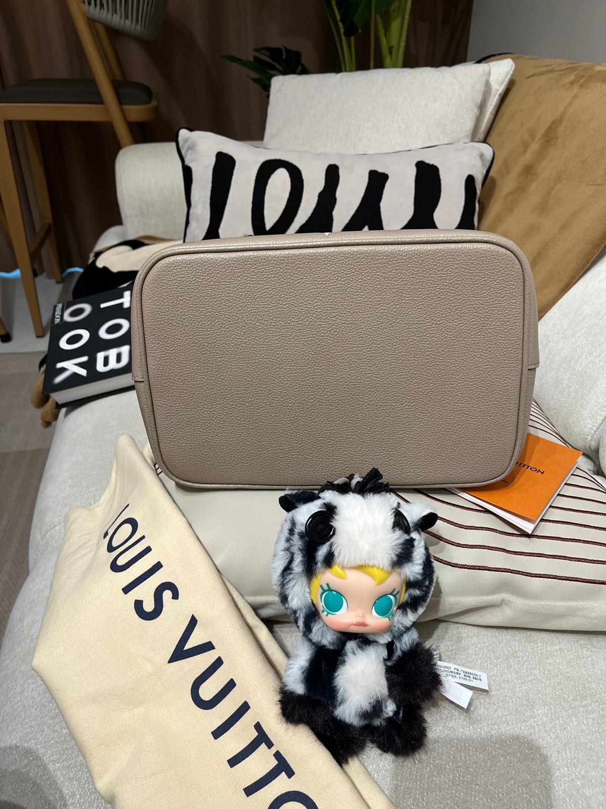 Lv neonoe mm M45555 Monogram Empreinte 牛皮 100%Authentic,98%new ✅專店收據✅NFC✅pouch✅防塵袋