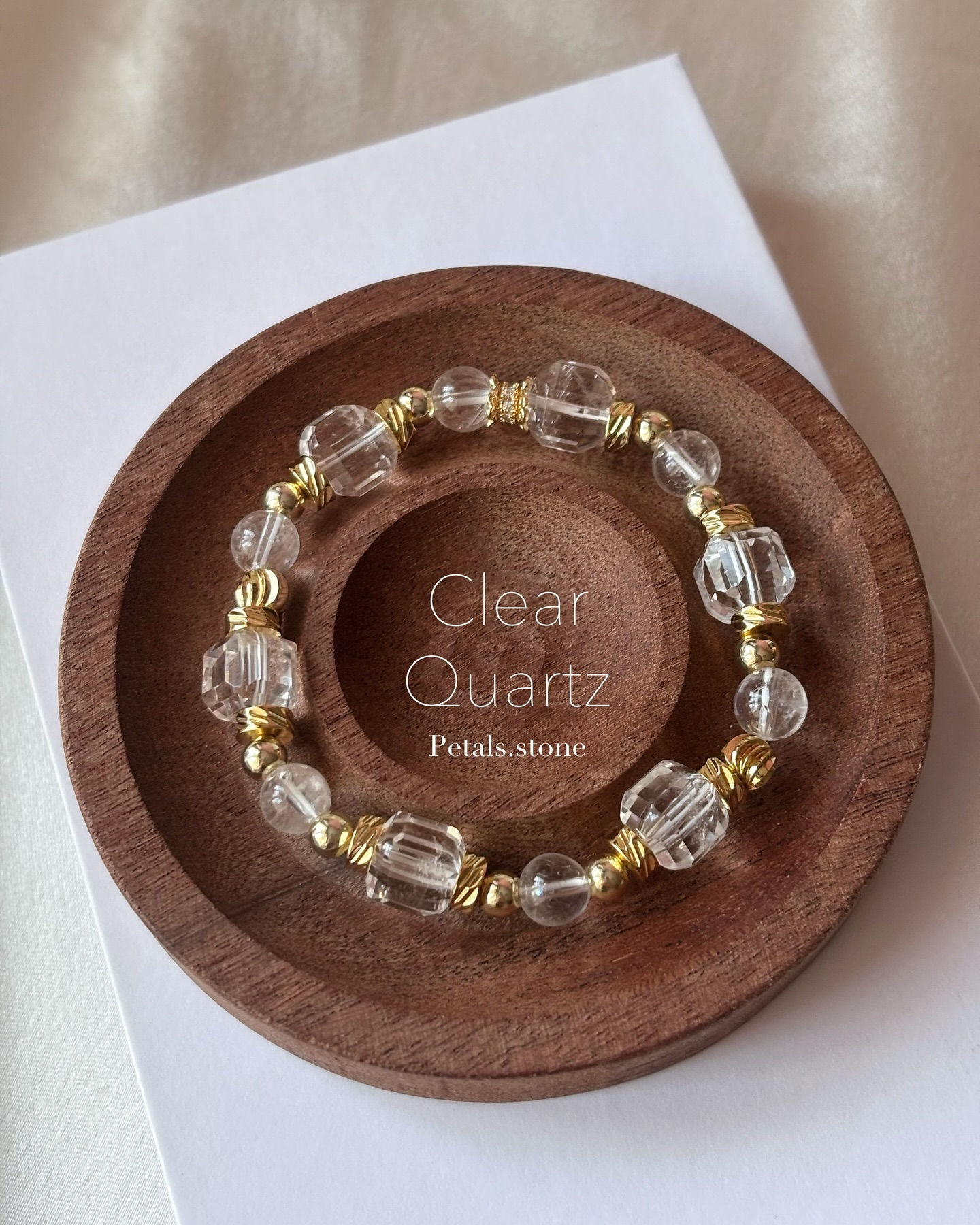 ₊˚¢ℓєαя qυαятz ‧🕊️⊹ ♡