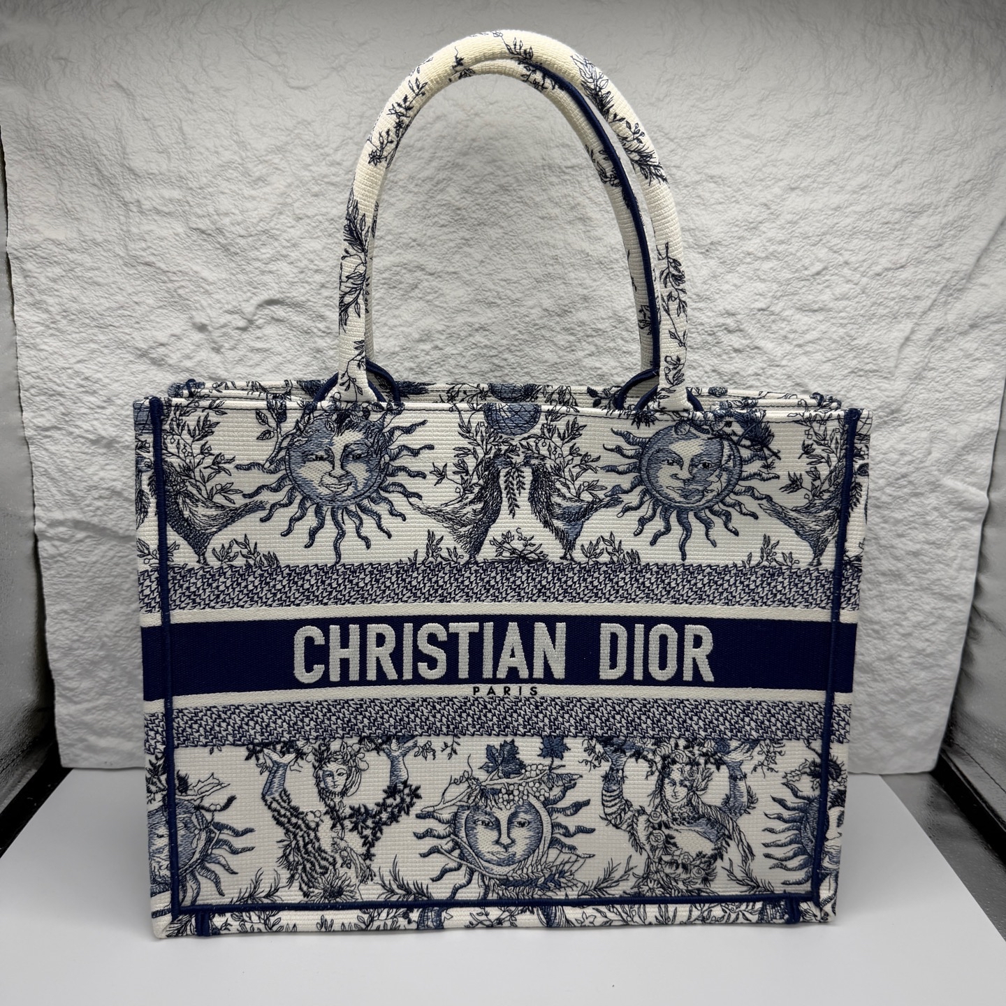 Pre-Owned DIOR Book Tote / Product Code : 26040803