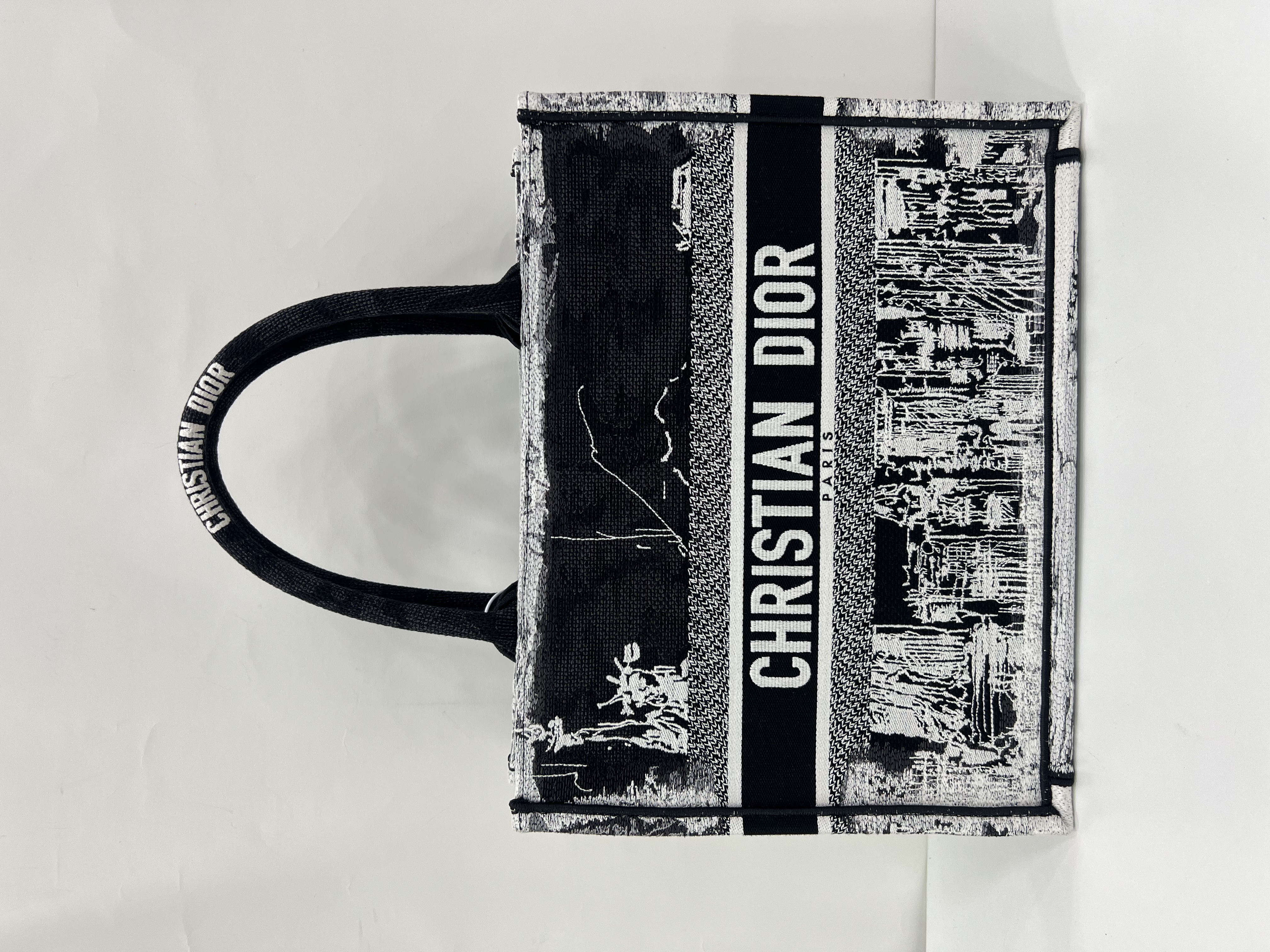 直播貨品 |  [1個-$100 2個-$300］E13