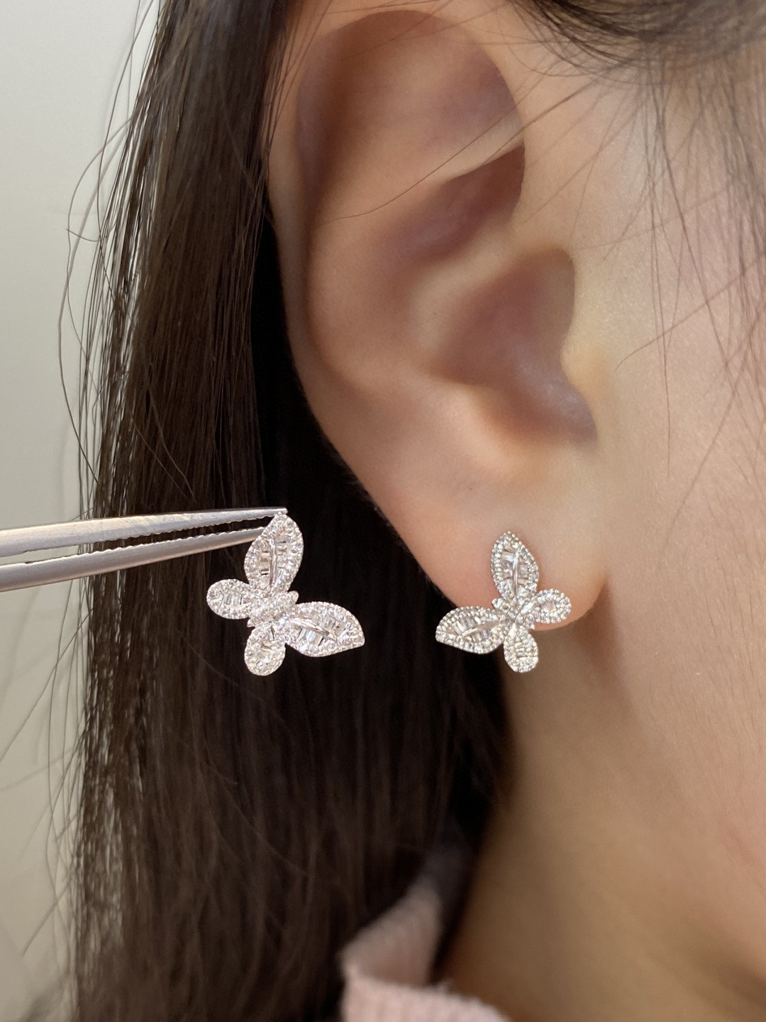 18K Diamond Earrings 