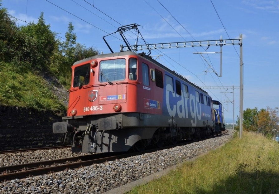 TRIX SBB Cargo Ae 6/6 - 瑞士 E-lok 全新 HO DCC 就緒，金屬車身