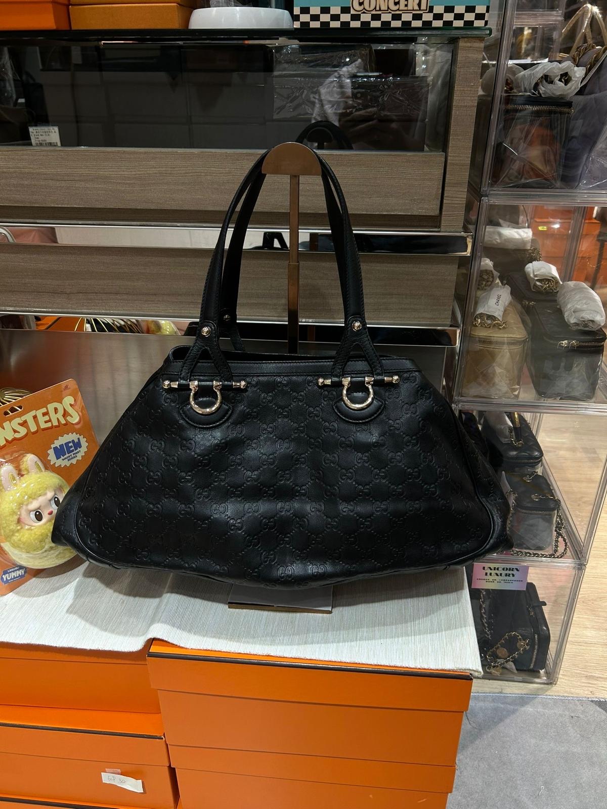 Gucci Shoulder Bag Black Calfskin 100%Authentic, 95%New✅Dust bag