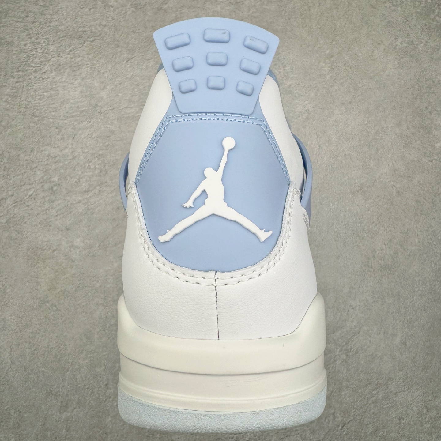 Air Jordan 4 Retro "Forget Me Not" HV0823-100