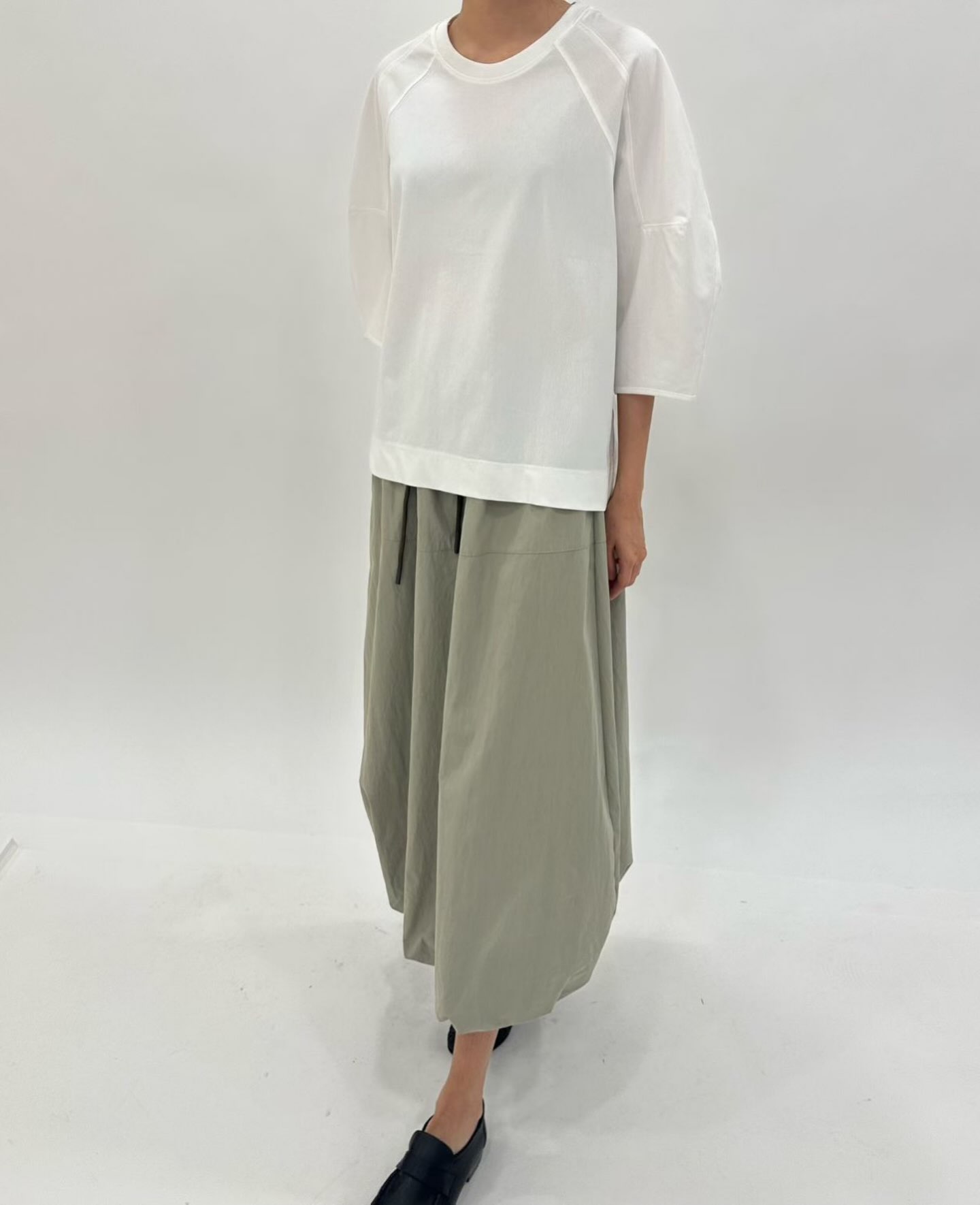 (2026FW) EYEFUL - TOP & SKIRT