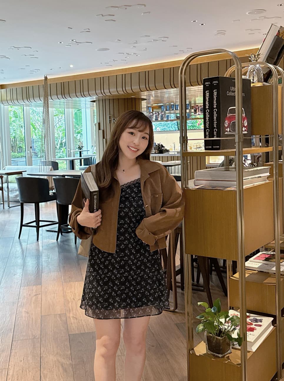 【高質版型】金鈕扣短版企領外套