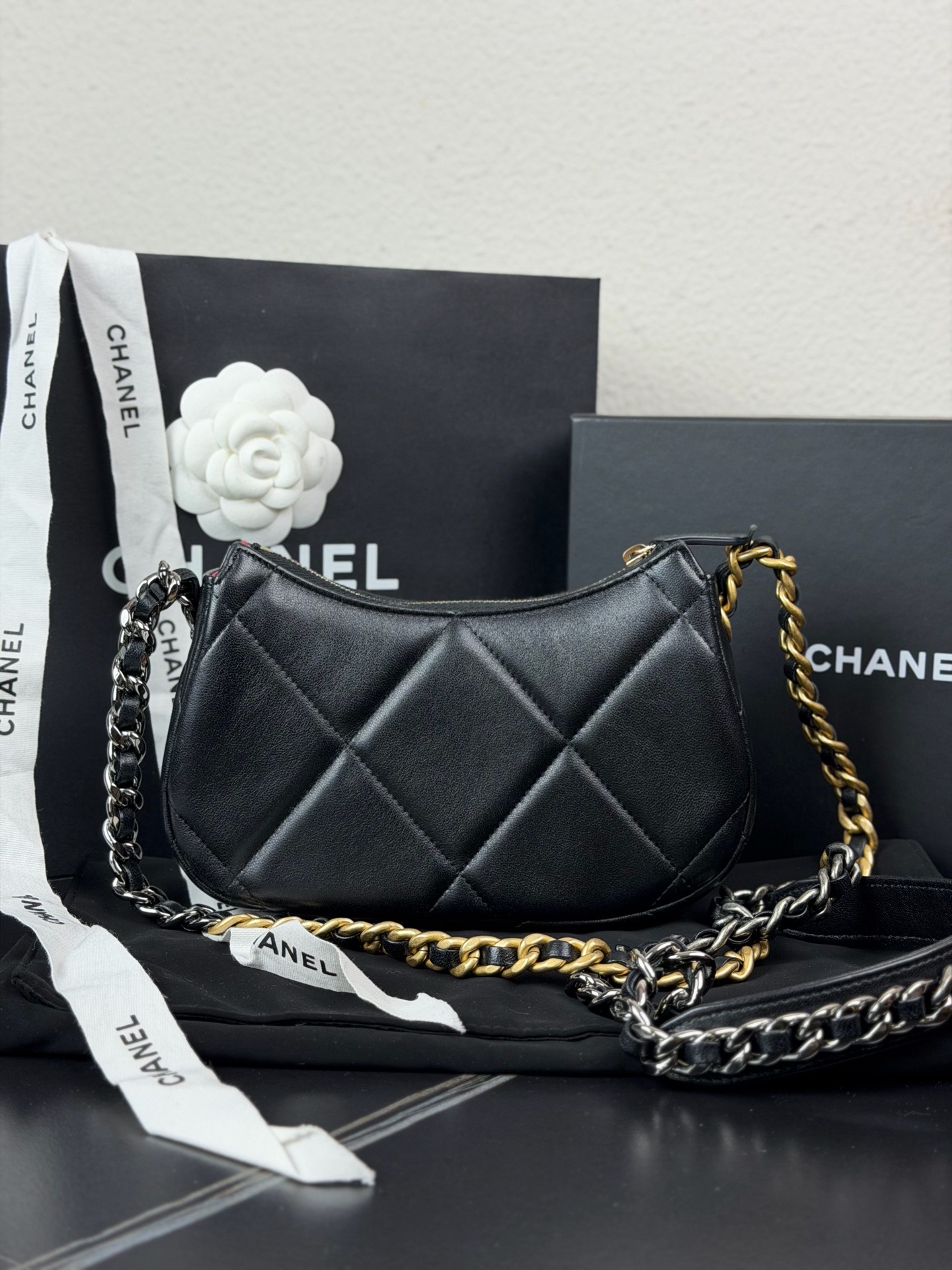 【預訂貨品】Chanel 黑金 hobo