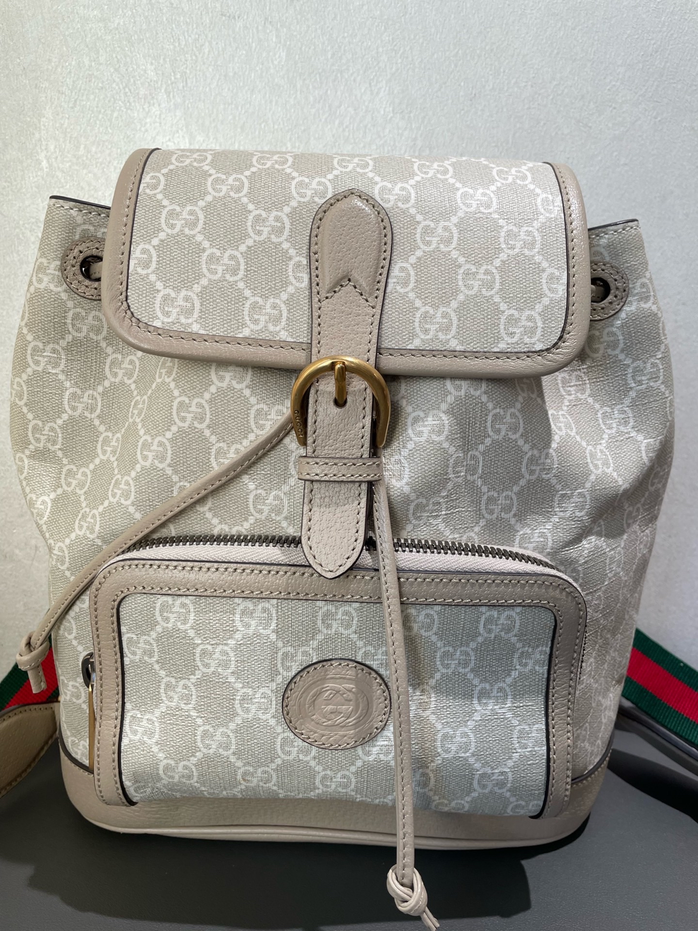 【預訂貨品】Gucci 燕麥色老花書包🎒