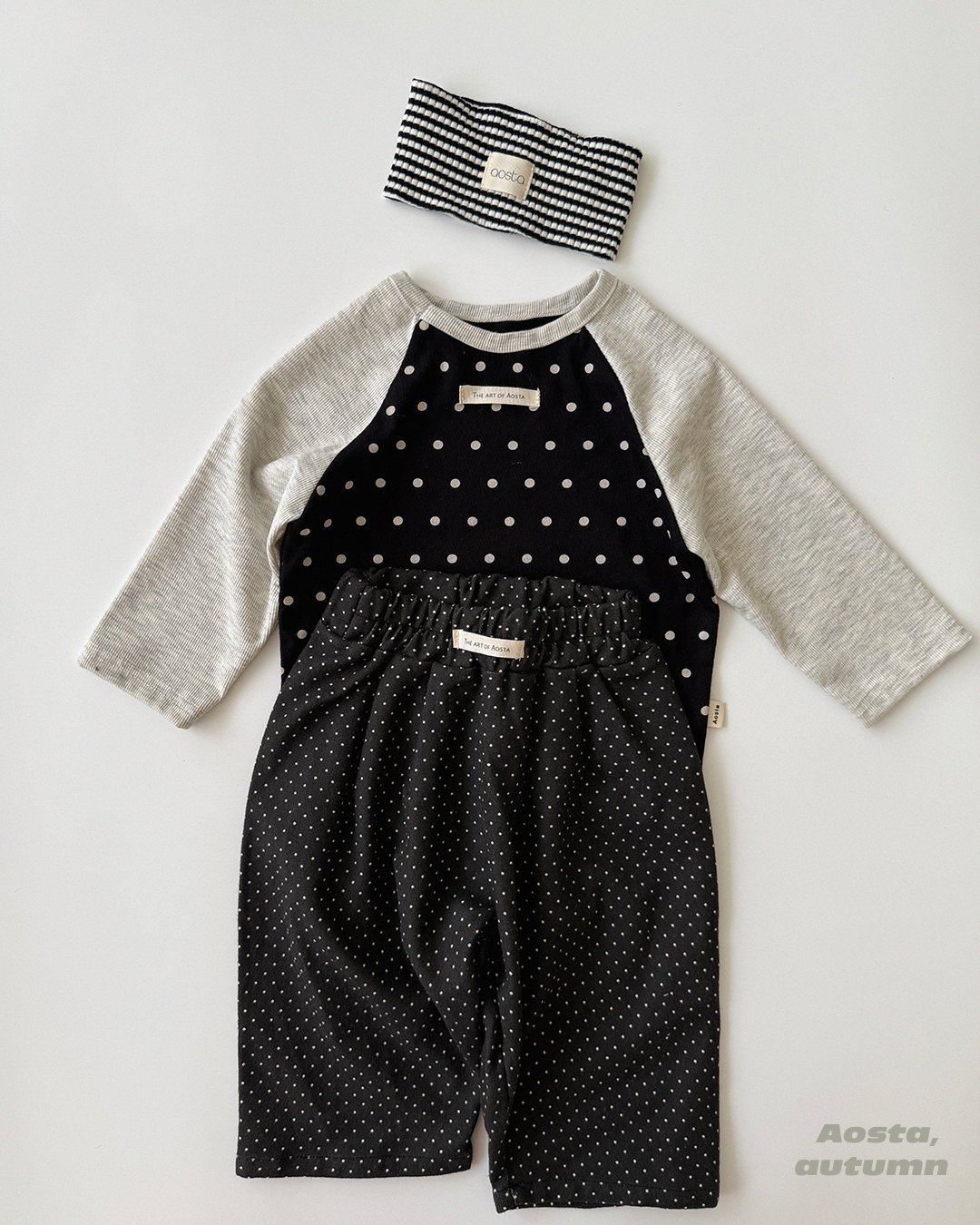 Aosta | [Dot Raglan T]
