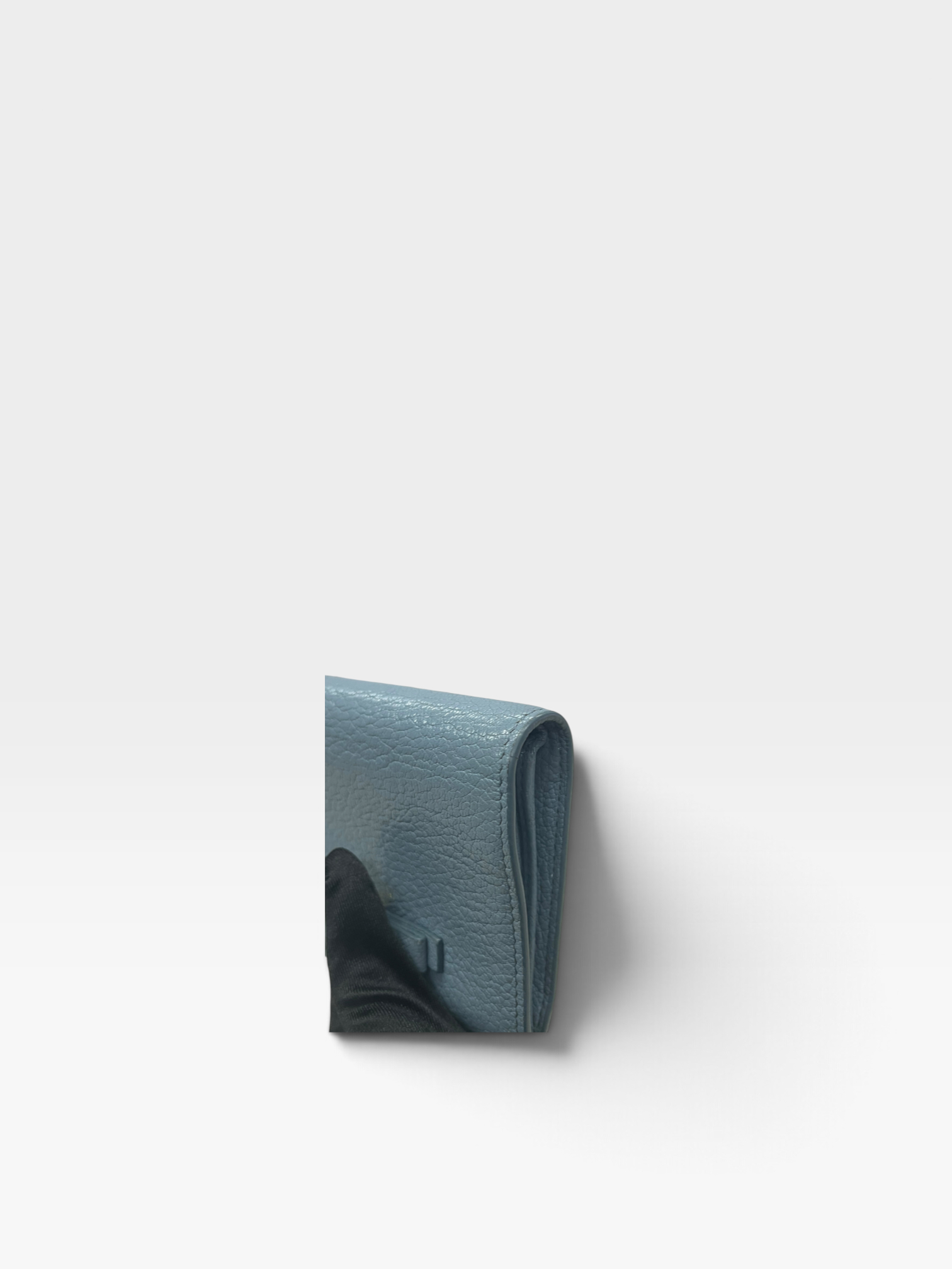 Pre-Owned MIU MIU Wallet / Product Code: 100708