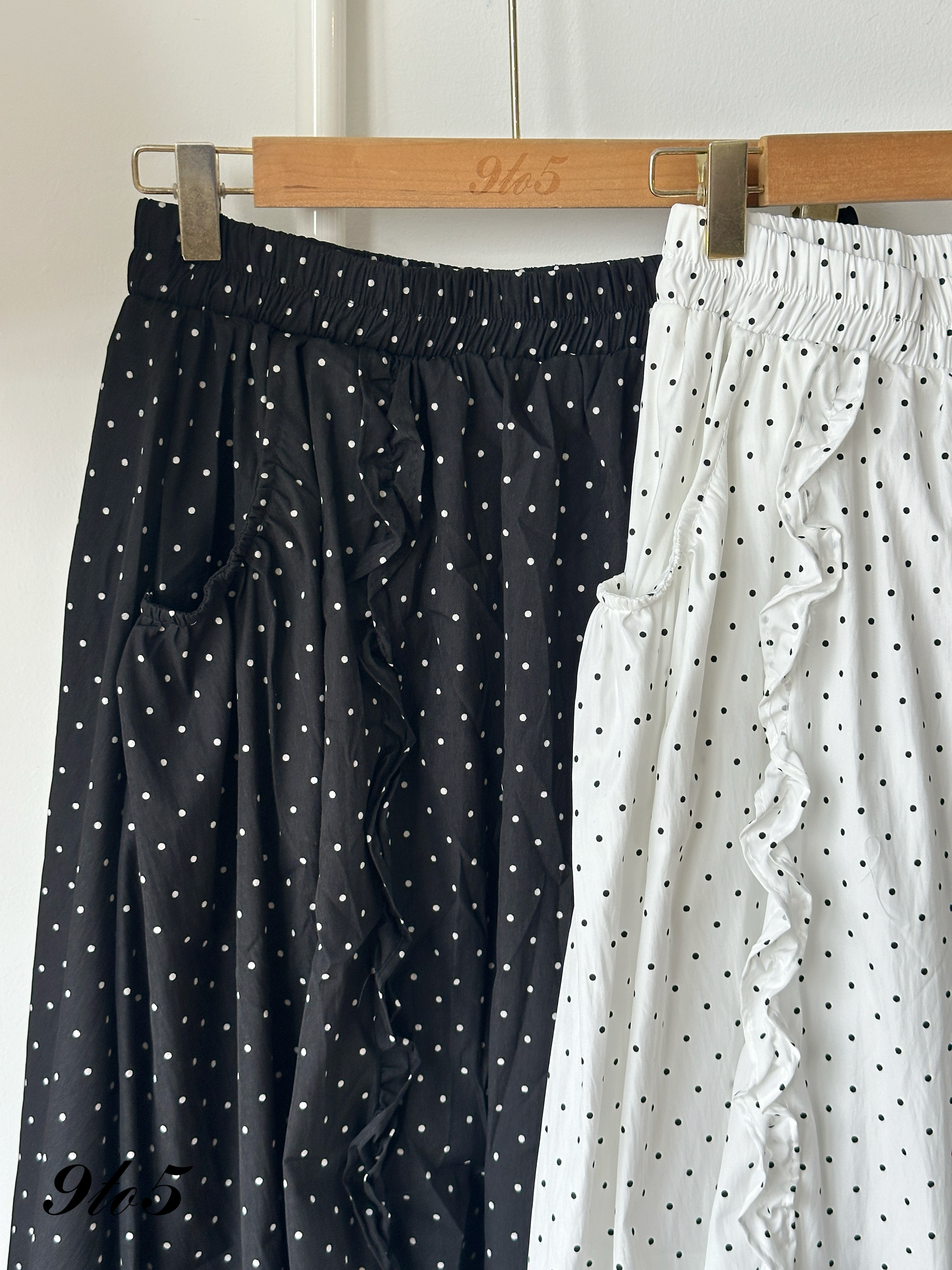 S1934 Long Polka Dot Balloon Skirt - Black & White