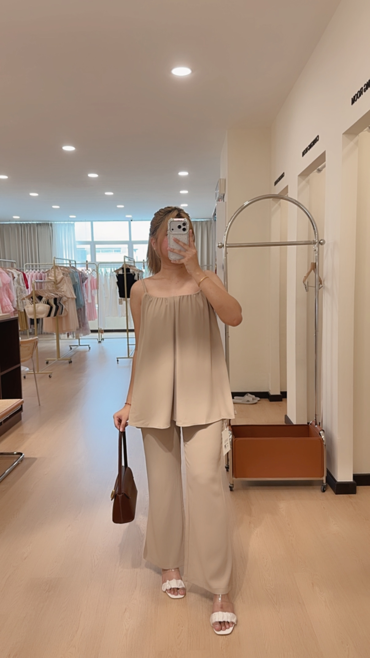 W8769吊带上衣两件套