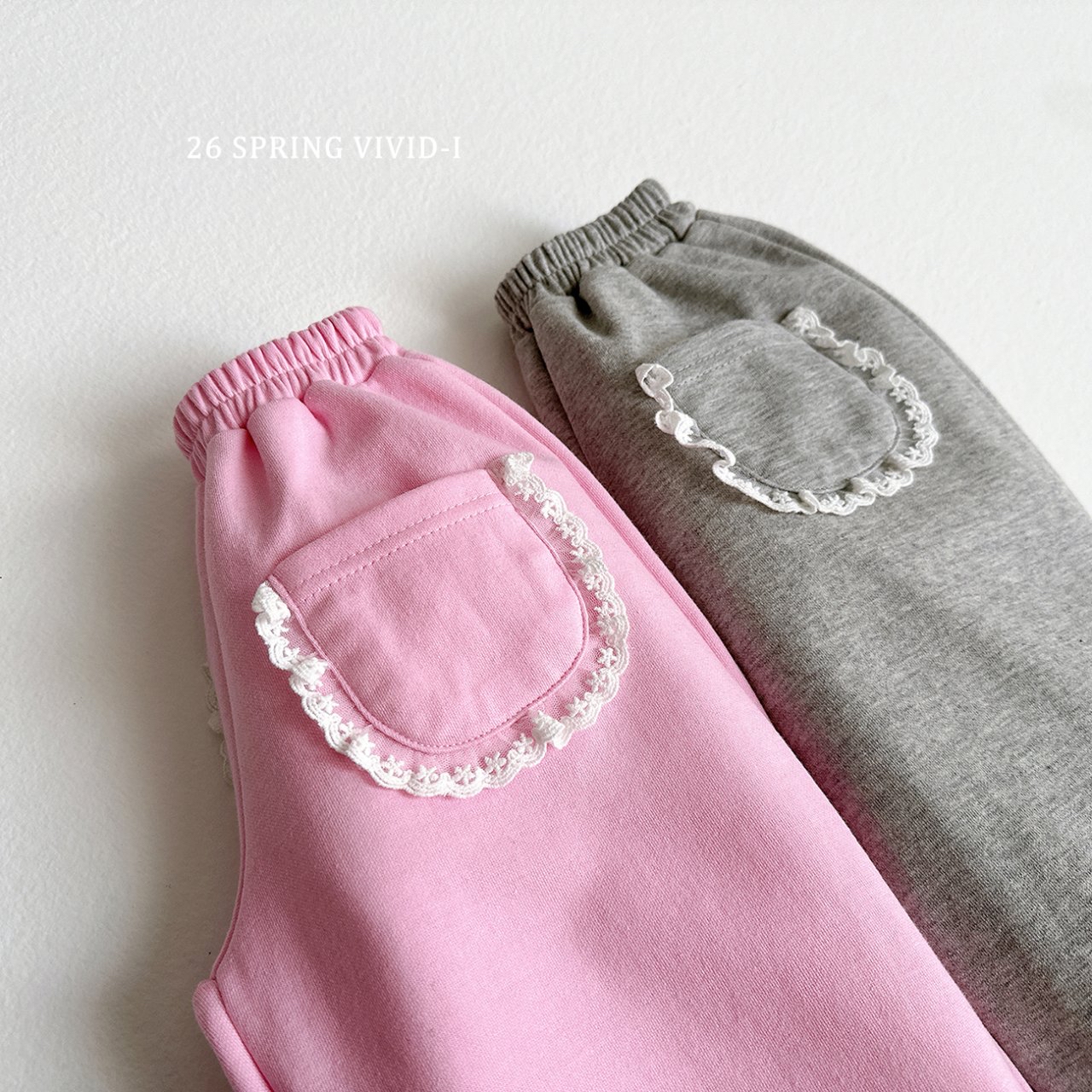🌸預訂 韓國直送🌸🇰🇷VIVIDI兩色蕾絲口袋寬鬆束腳運動褲