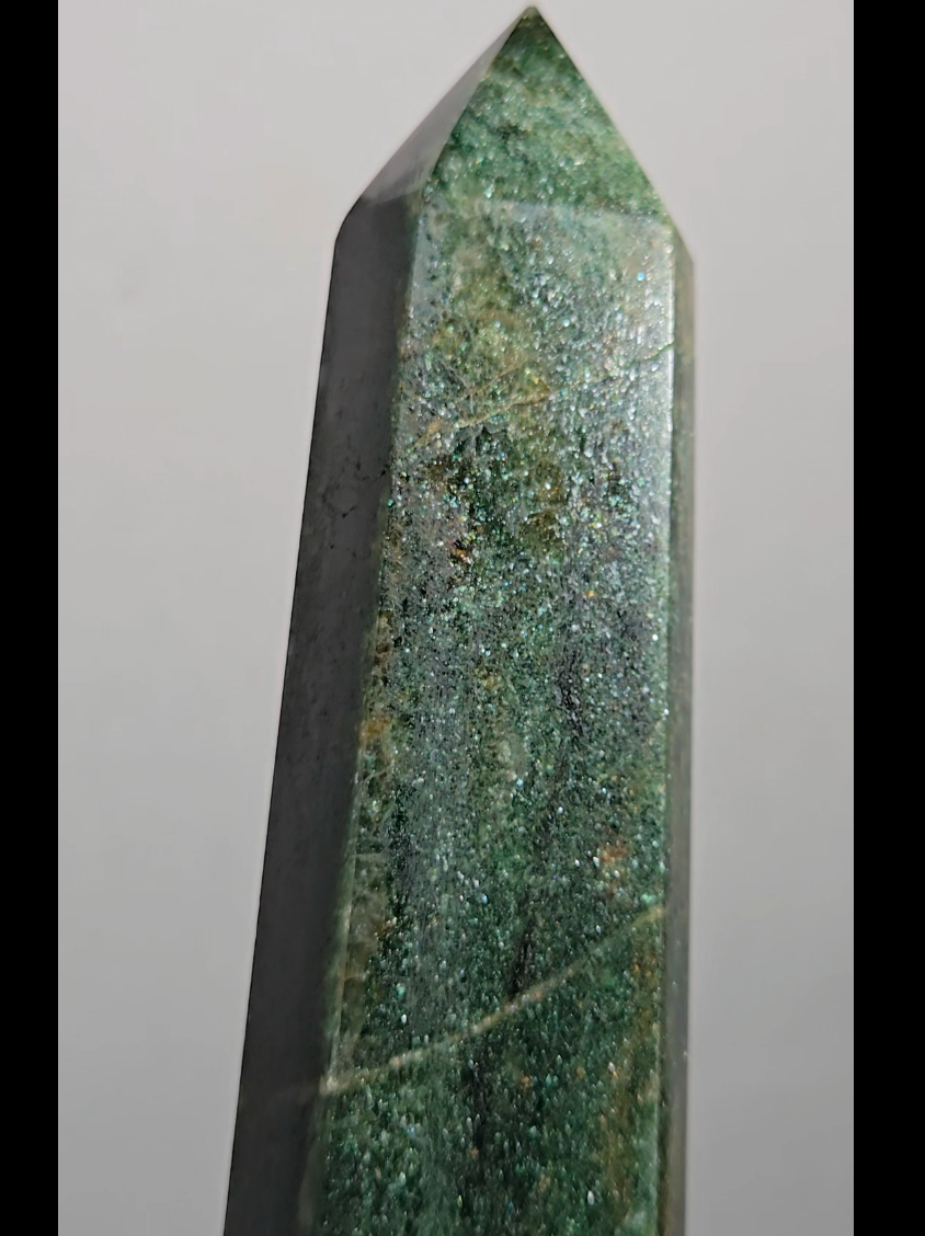 Green mica in fuchsite tower from Madagascar - MCA69