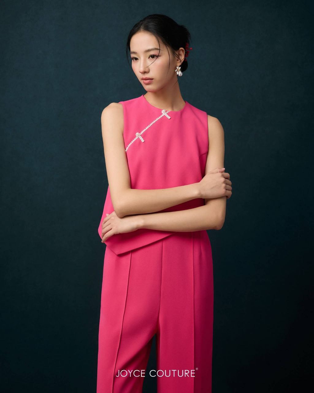 无袖不对称前摆连身裤 D0354