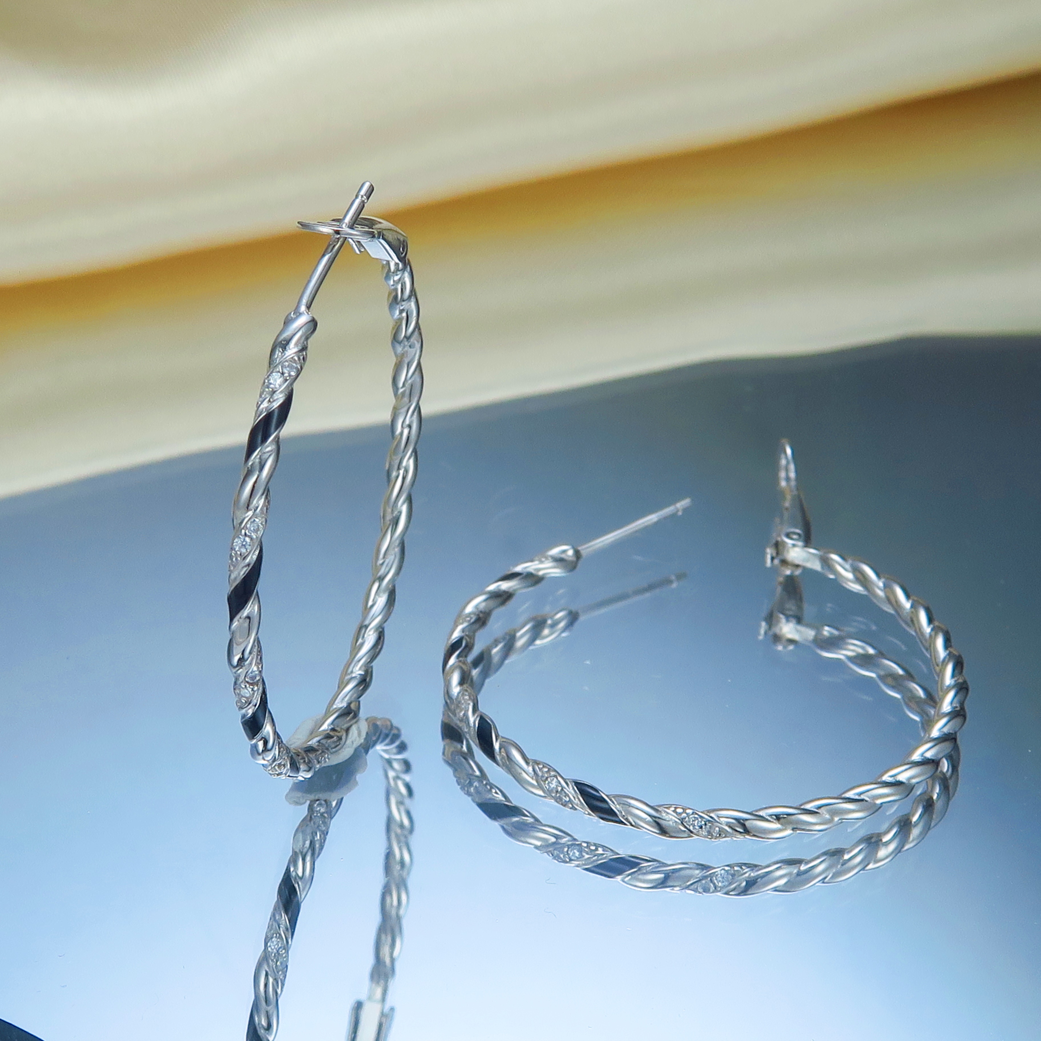 NO.H10  925純銀耳環   內徑約30mm  