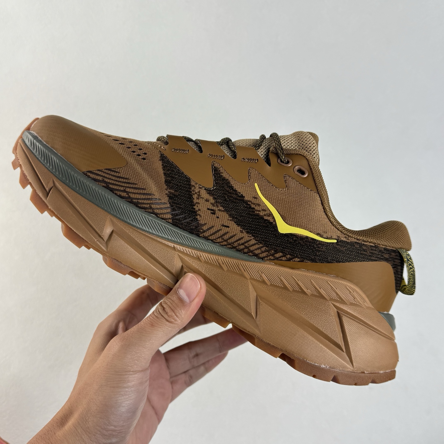 Hoka One One Skyline-Float X