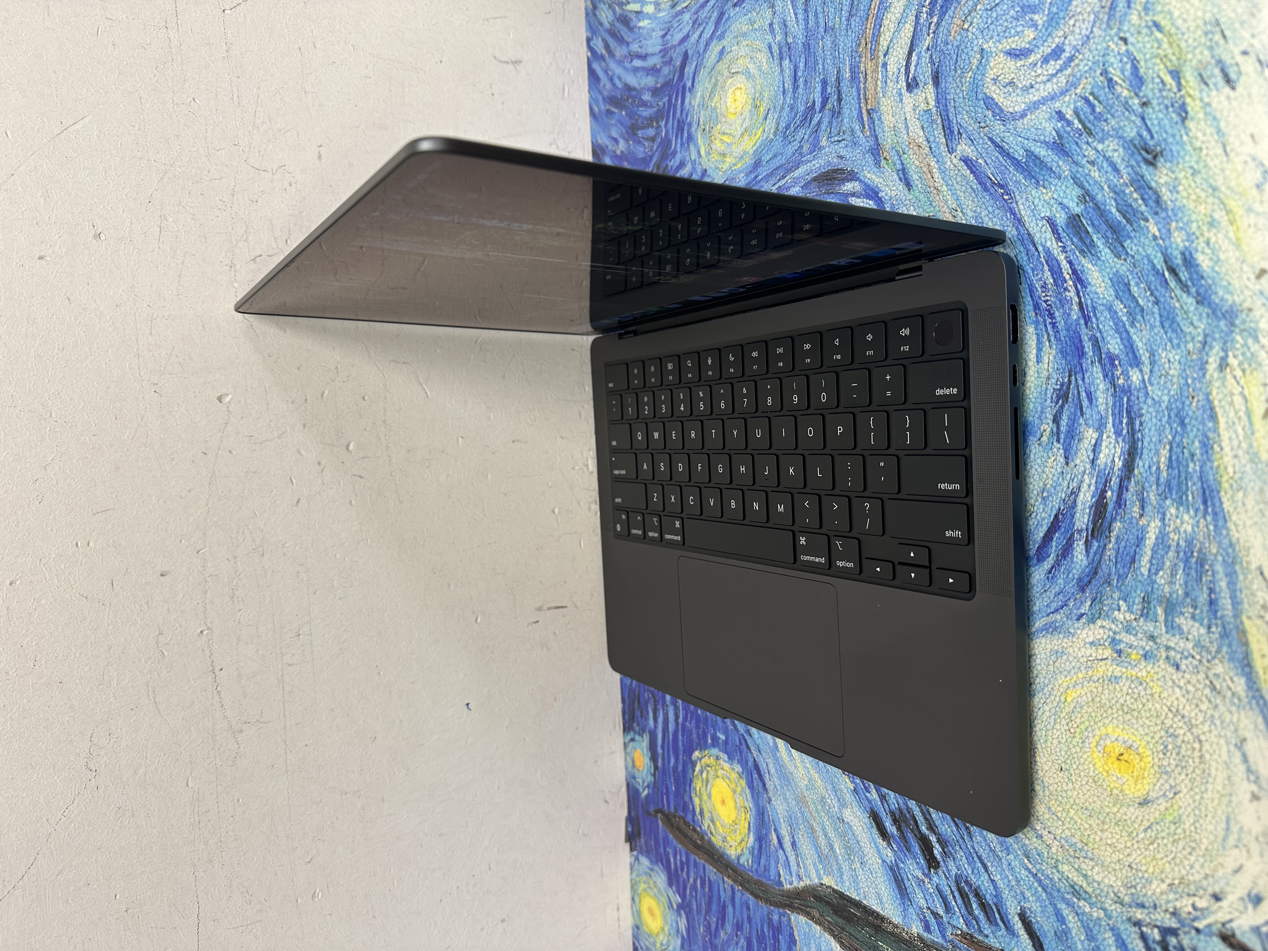 #6118 APPLE MacBook M3Pro 2023 /18GB Ram/512GB SSD/14核心GPU/Liquid Retina XDR Mon/14吋/黑色/Gaming Laptop / Notebook / Netflix /Movie / MacbookPro / Pro M3 /