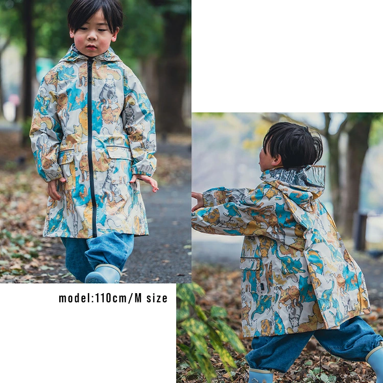 日本 Kiu 兒童有袖雨衣 M Size (110-120cm)
