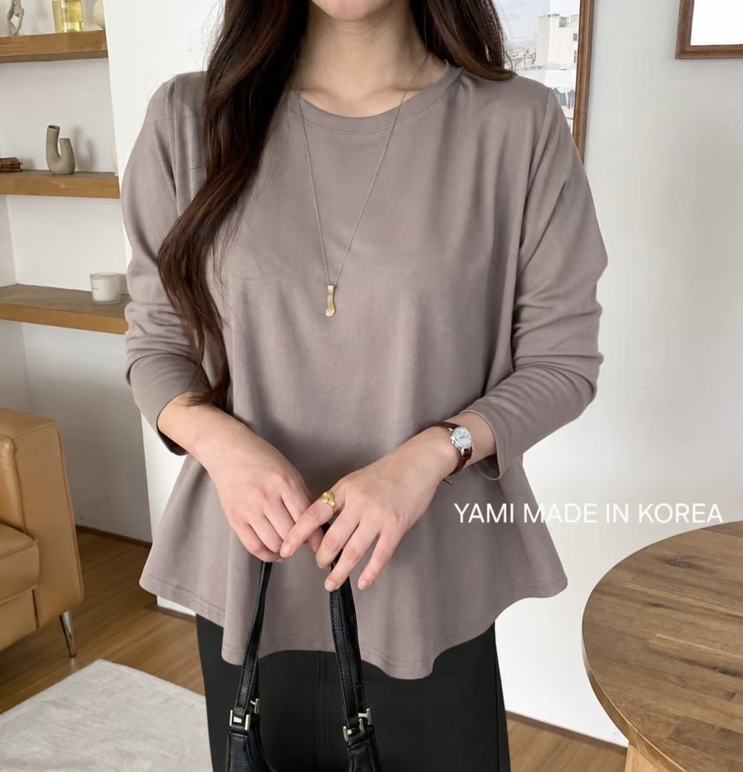 Made in Korea 🇰🇷圓領A Cut top