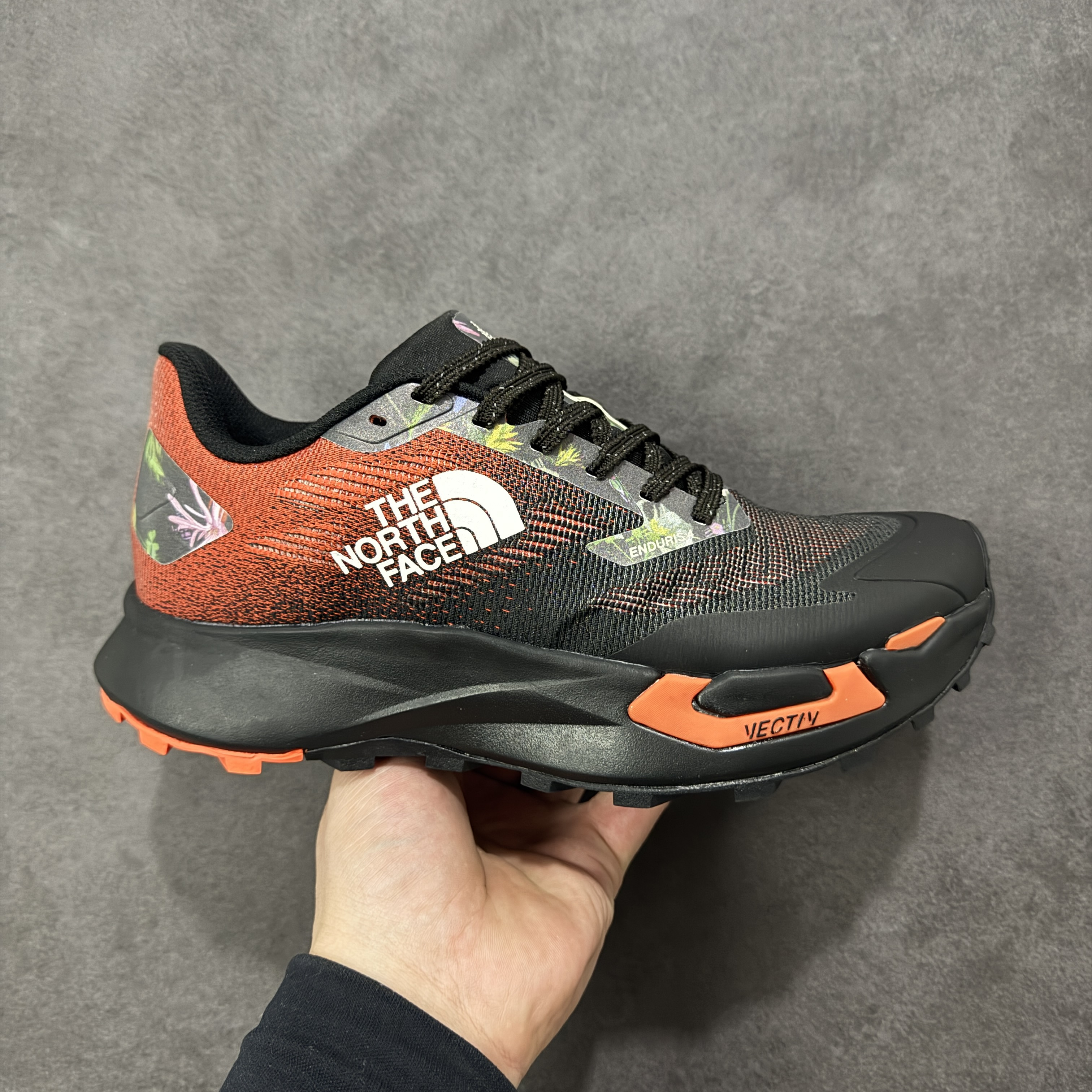 The North Face VECTIV Enduris 4