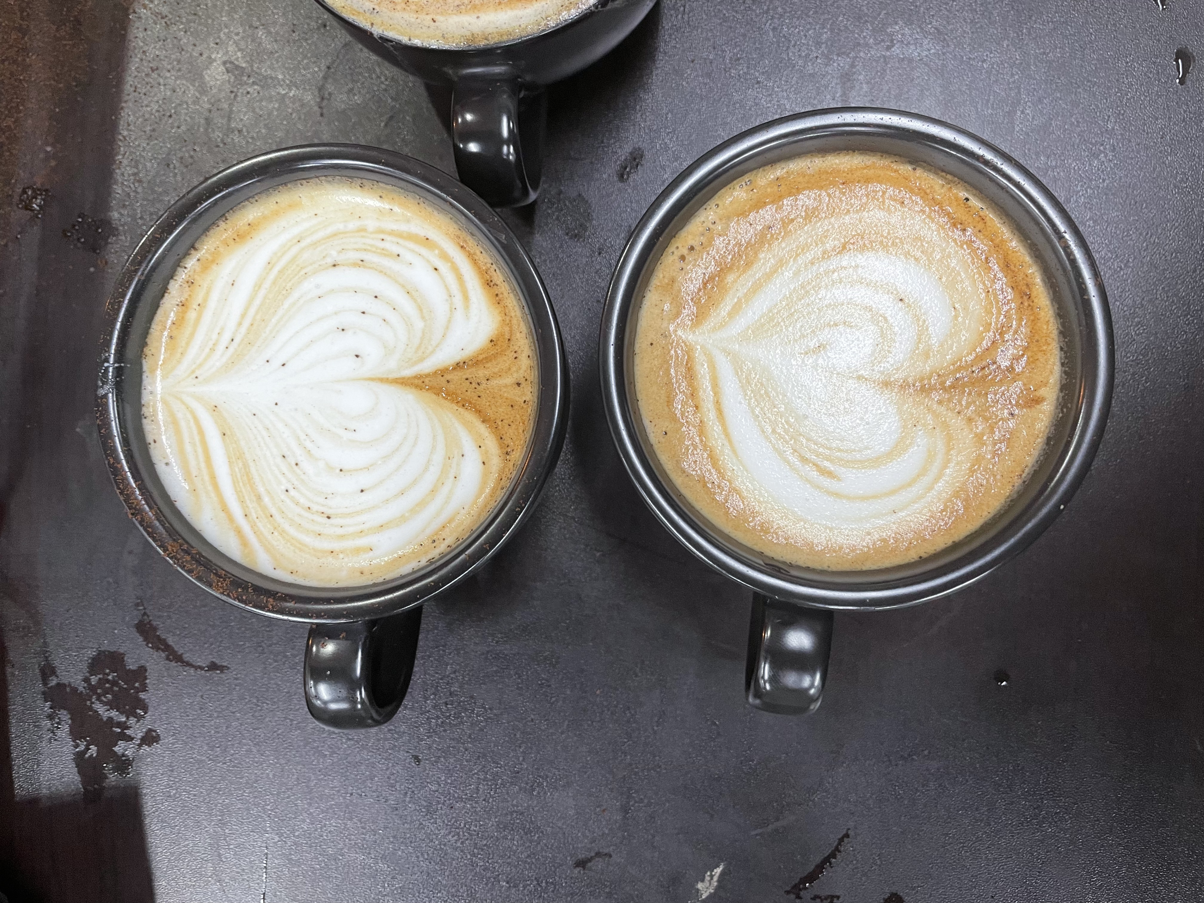咖啡拉花基礎班 (課程編號: KFS01). Coffee Latte Art Experience Class