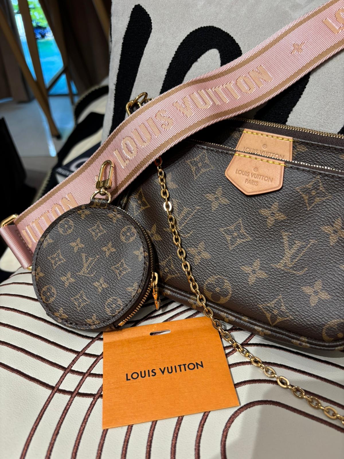 Lv Multi Pochette Accessoires 5合1 100%Authentic ,95%new ✅dust bag✅strap