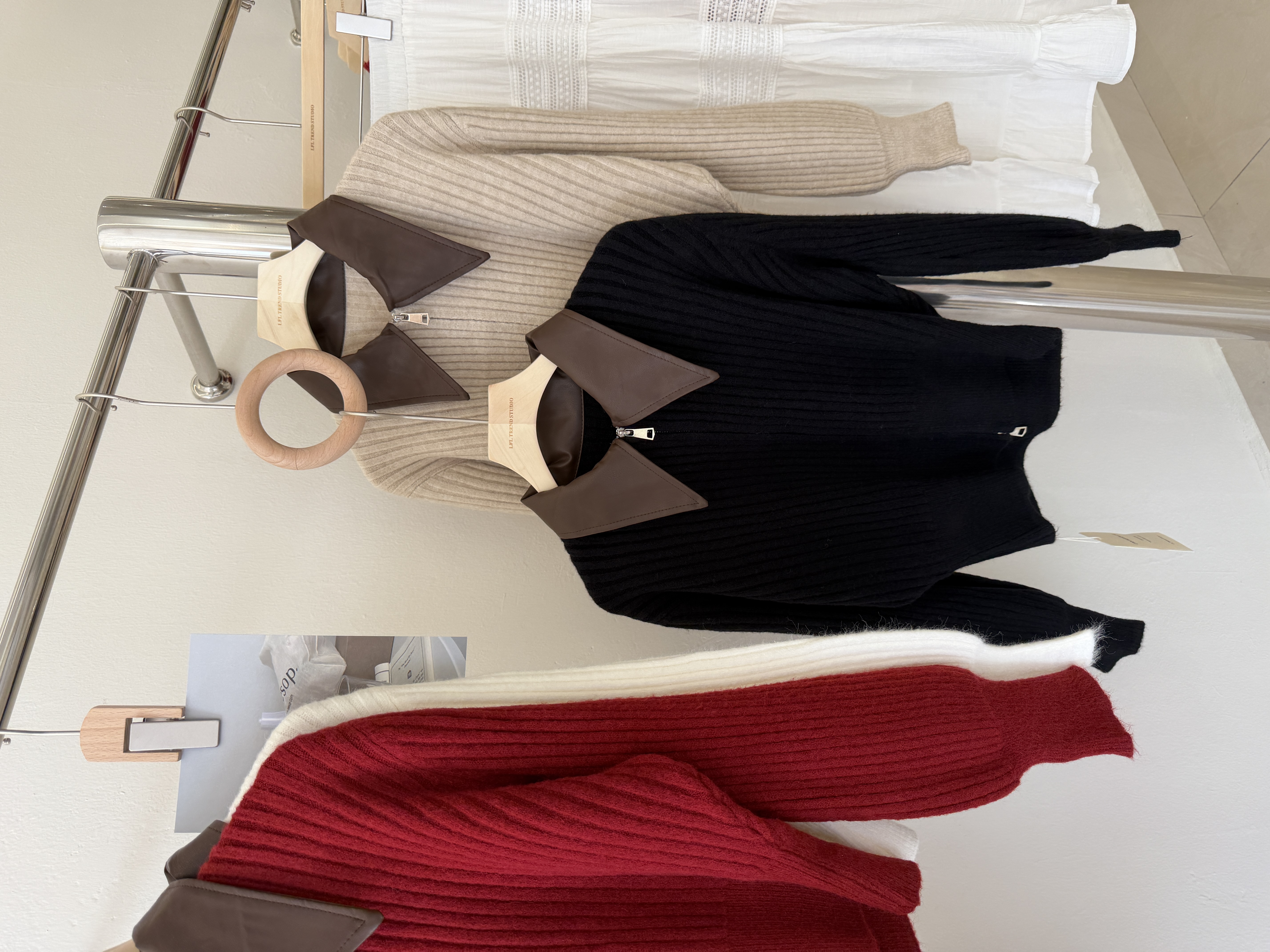 6607 高级感PU皮领针织长袖