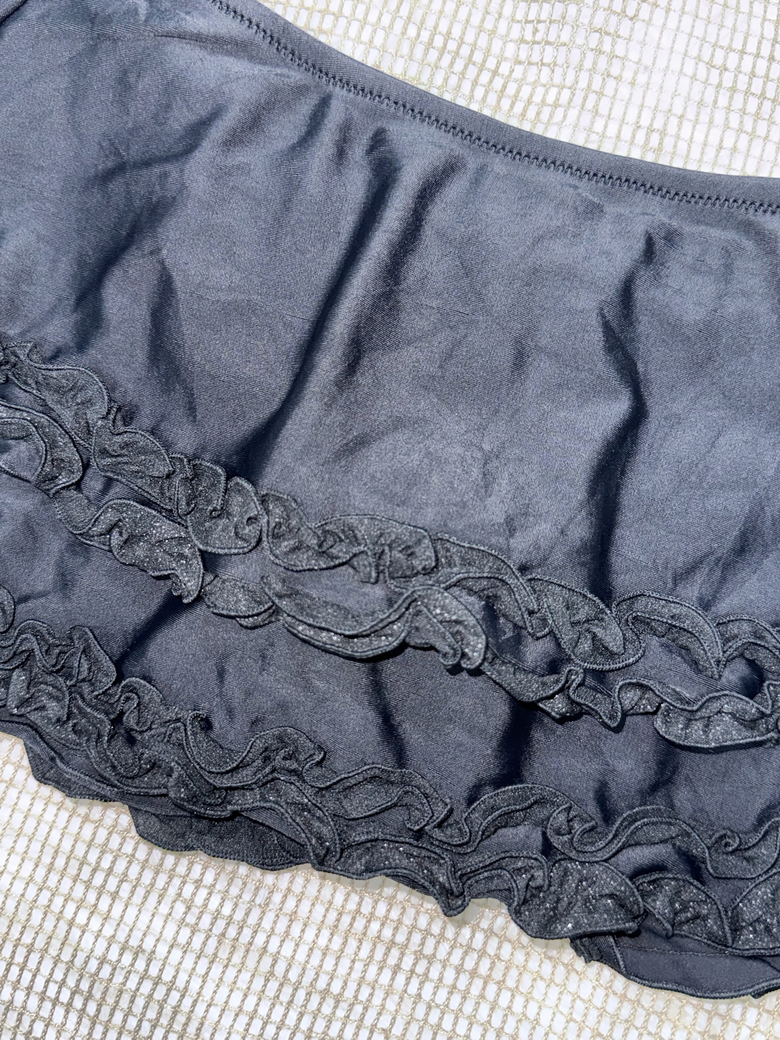 Rhinestone Heart Tiered Lace Trim Flouncy Mini Skirt