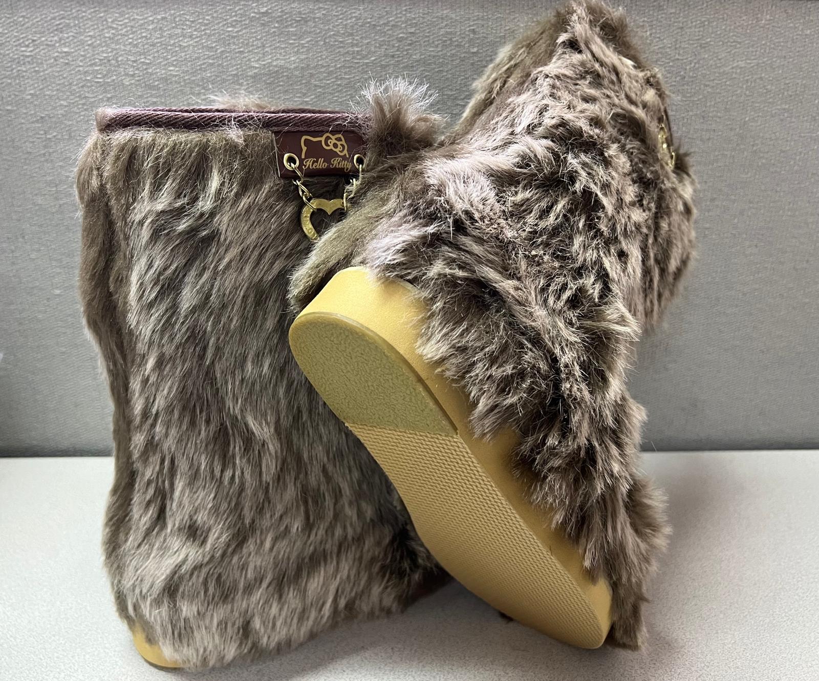 🎌日本直送🎌 Hello Kitty 大人 毛毛 boot  