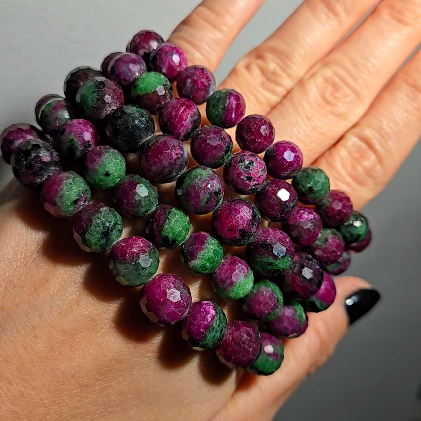 Faceted ruby zoisite bracelets with UV - JW79