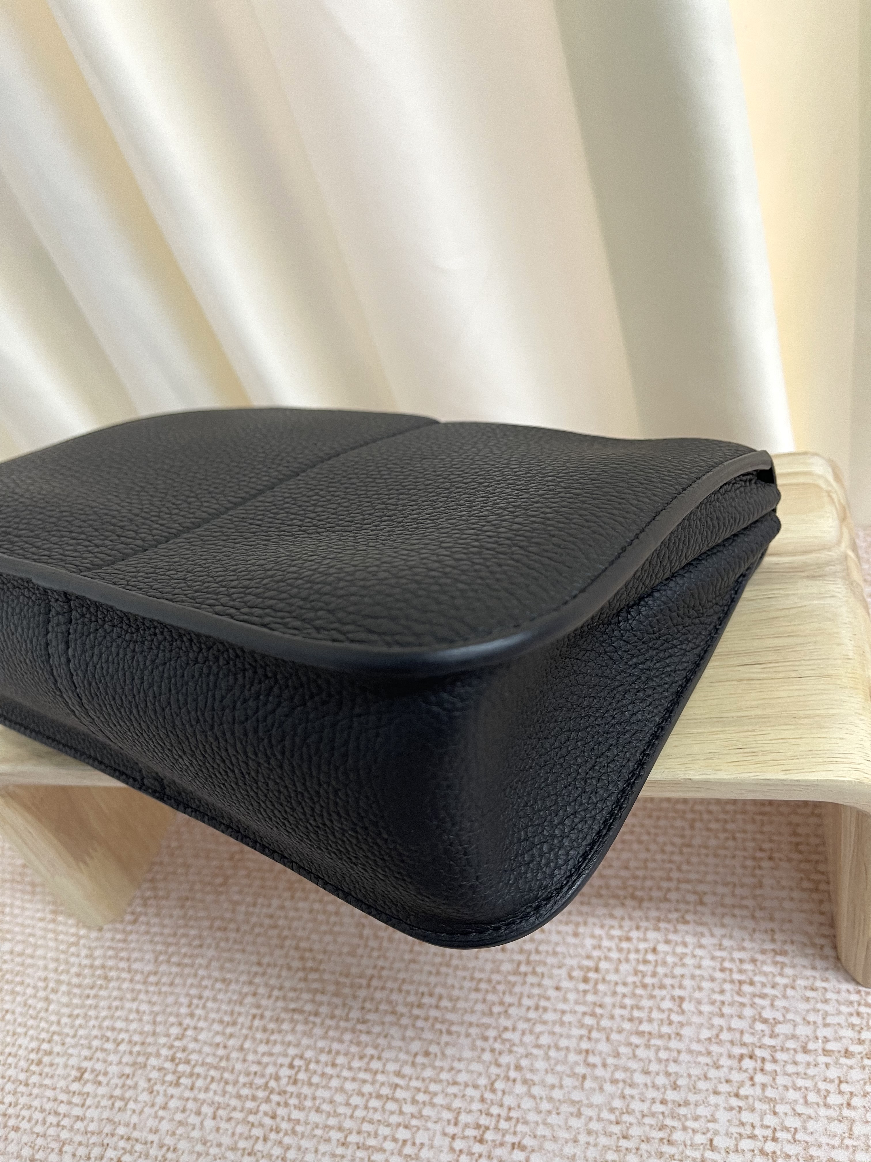 Pre-owned Hermes Halzan / Stamp B/ Product Code: 26021114