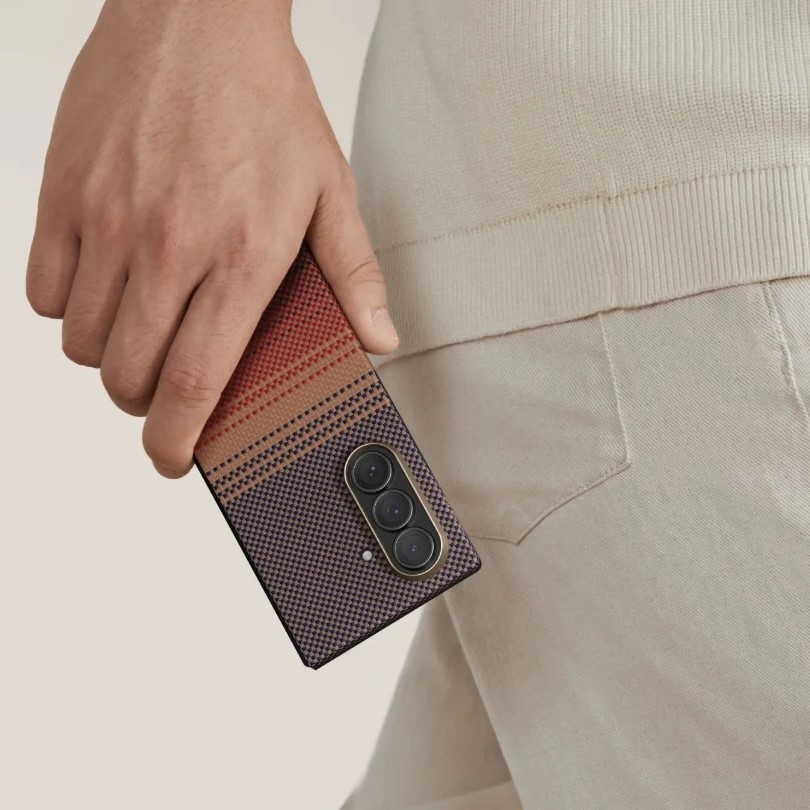 PITAKA Edge Case (Aaron Button) - Samsung Fold 7