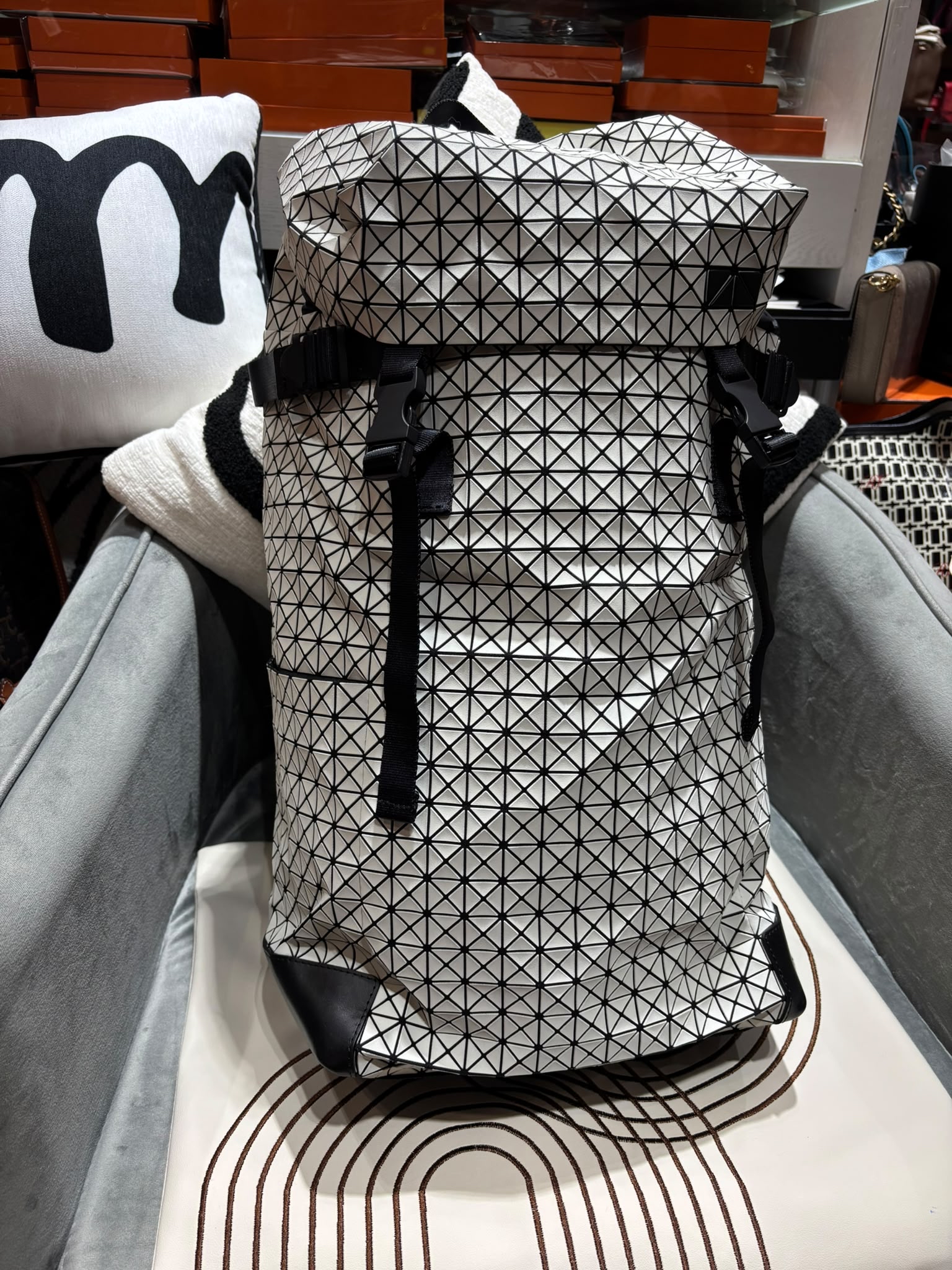 Issey Miyake Men’s Hiker Backpack 100%Authentic, 98%New ✅Dust bag
