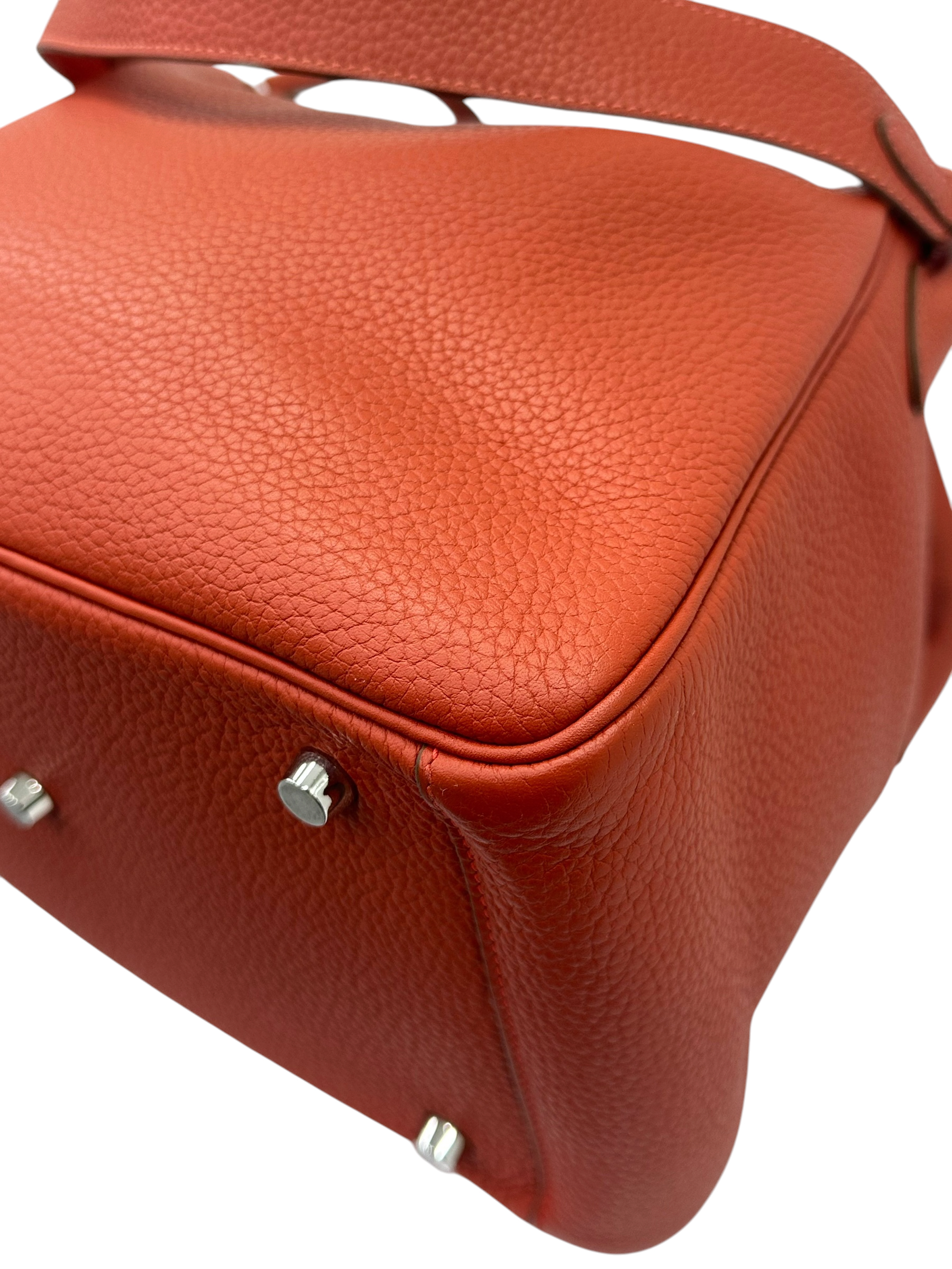 Pre-Owned HERMÉS Lindy 30 Stamp T / Product Code: 26051806