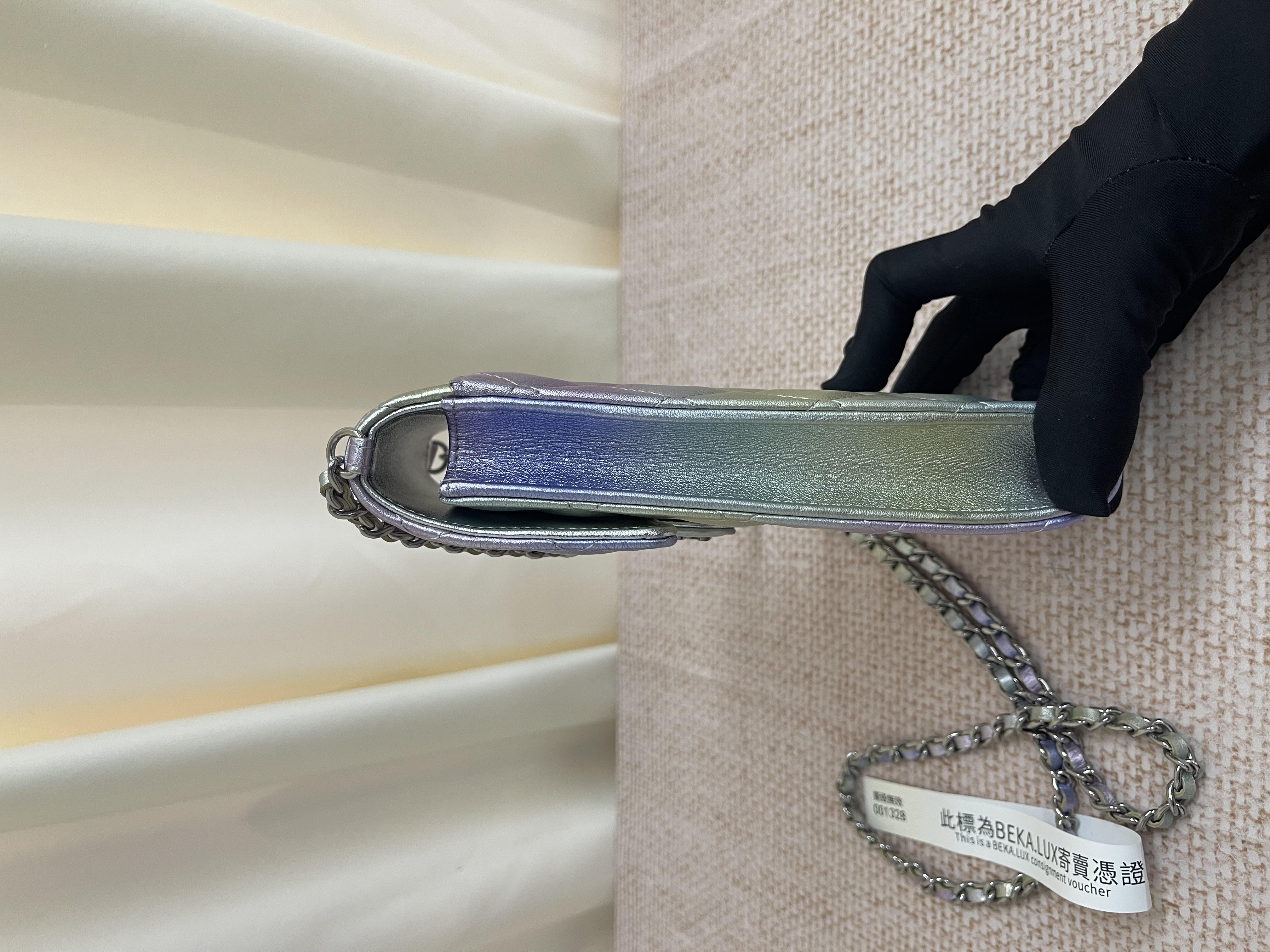 Pre-owned Chanel 21K Phone Pouch Chain Ombre Mermaid/ Product Code: 26022807