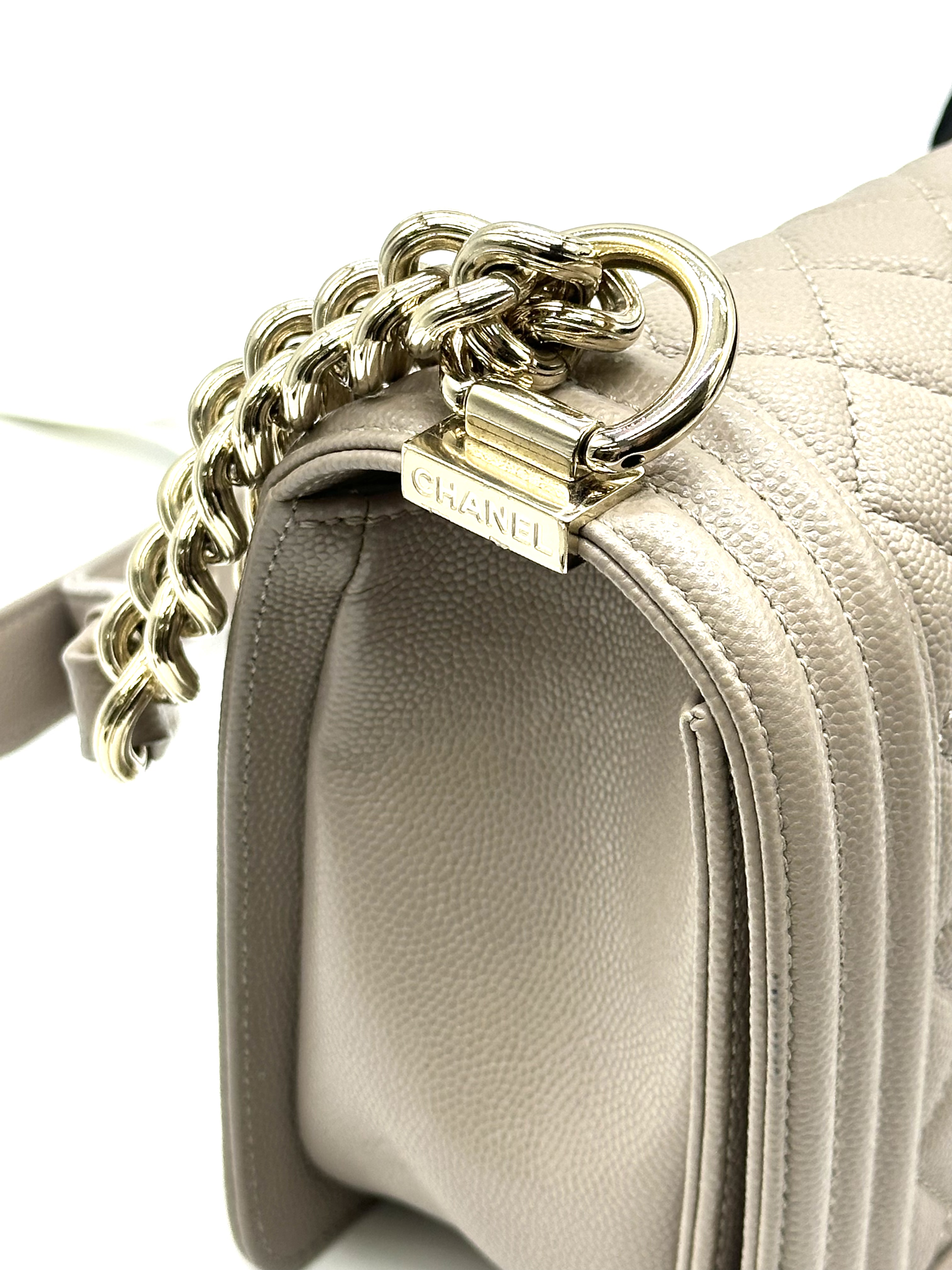 Pre-Owned CHANEL Boy Chanel Bag / Product Code: 26050605