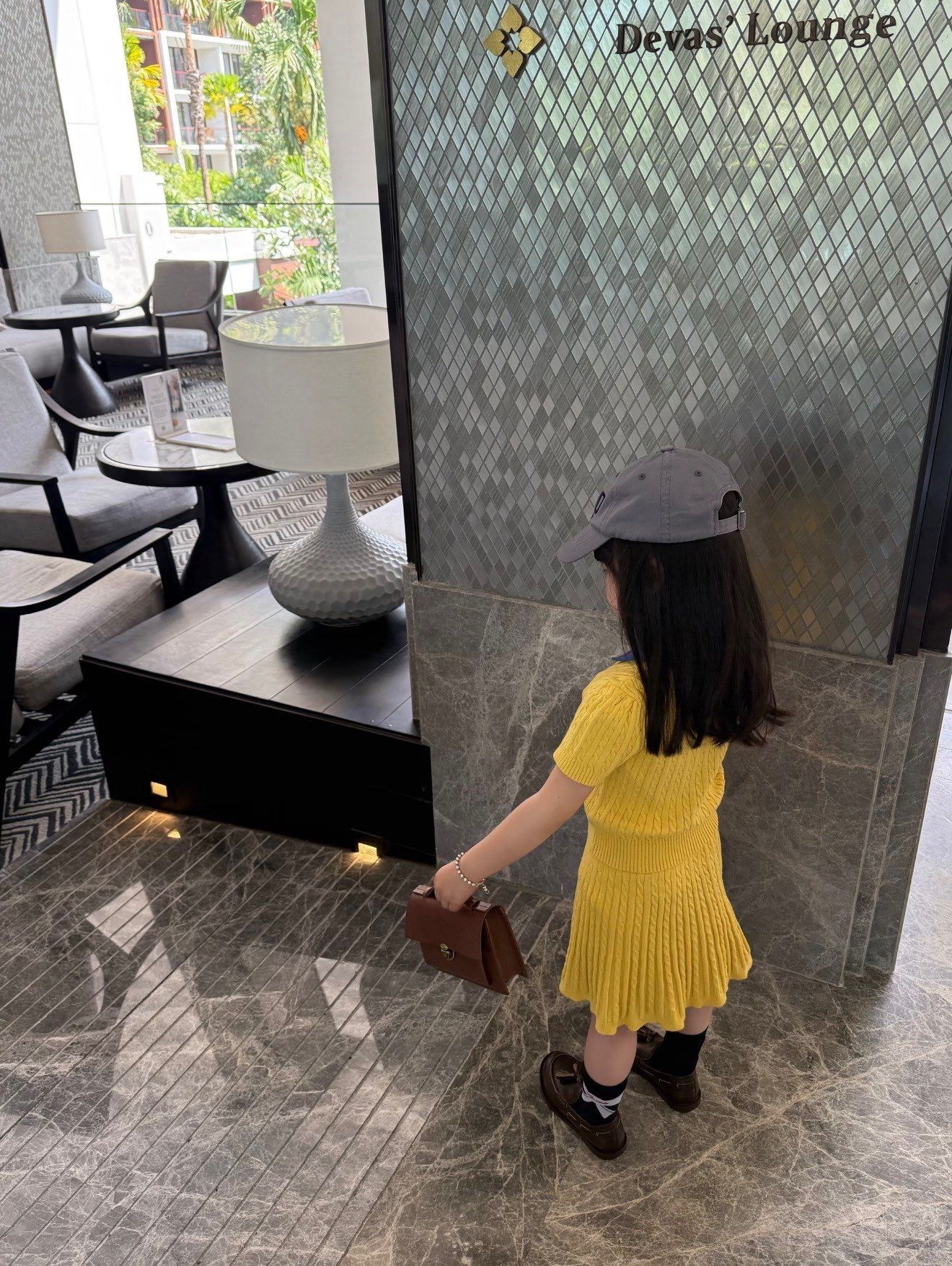 $155套。廠單RL polo 26撞色翻領套裝