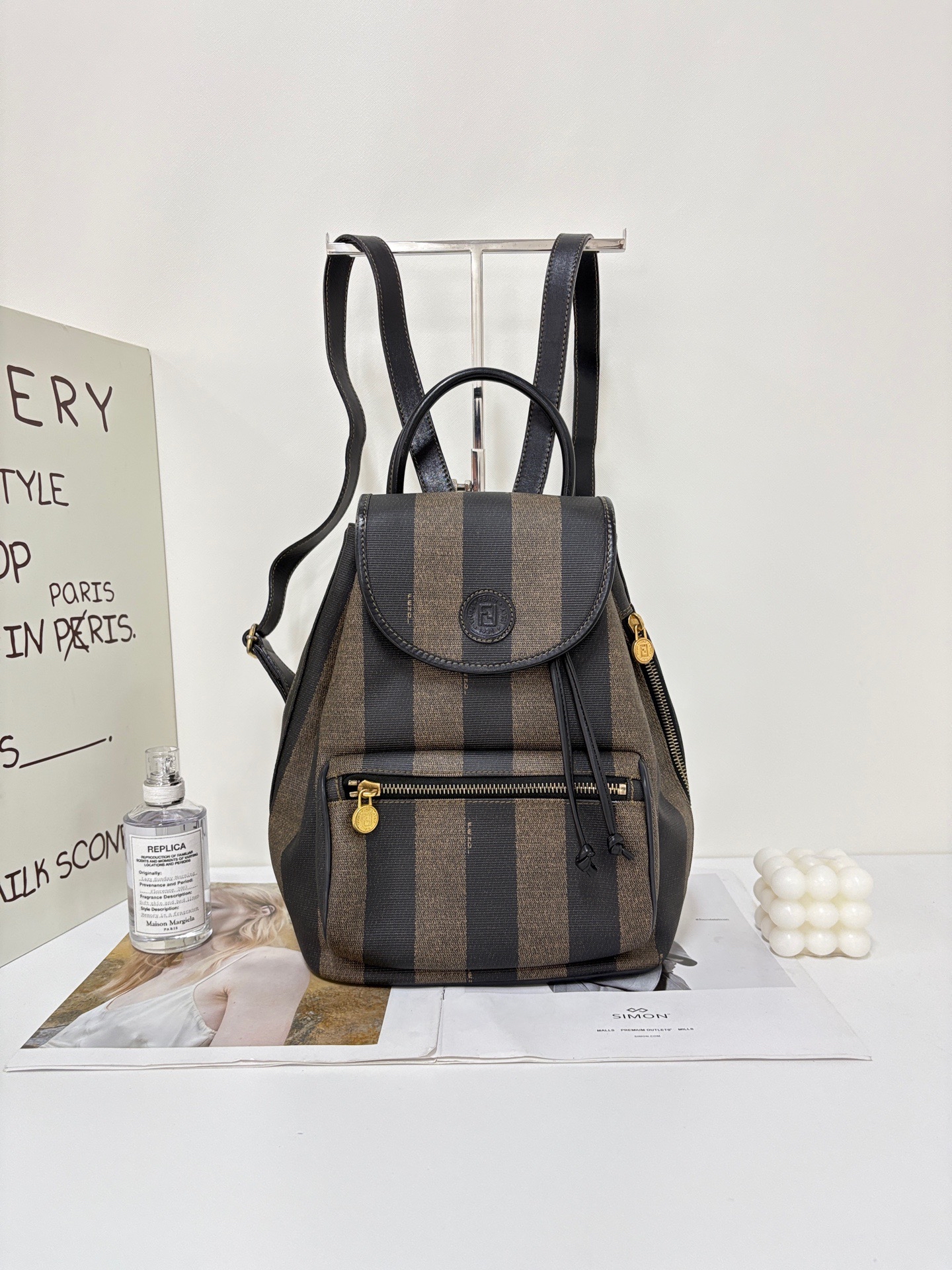 【預訂貨品】Fendi老花胡桃木書包🎒