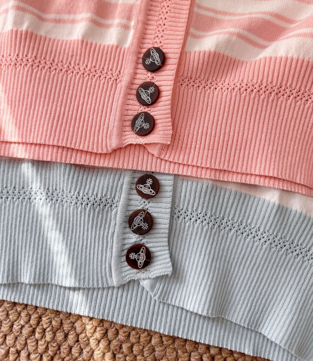 Vivienne Westwood 銀線土星刺繡薄款開襟冷衫