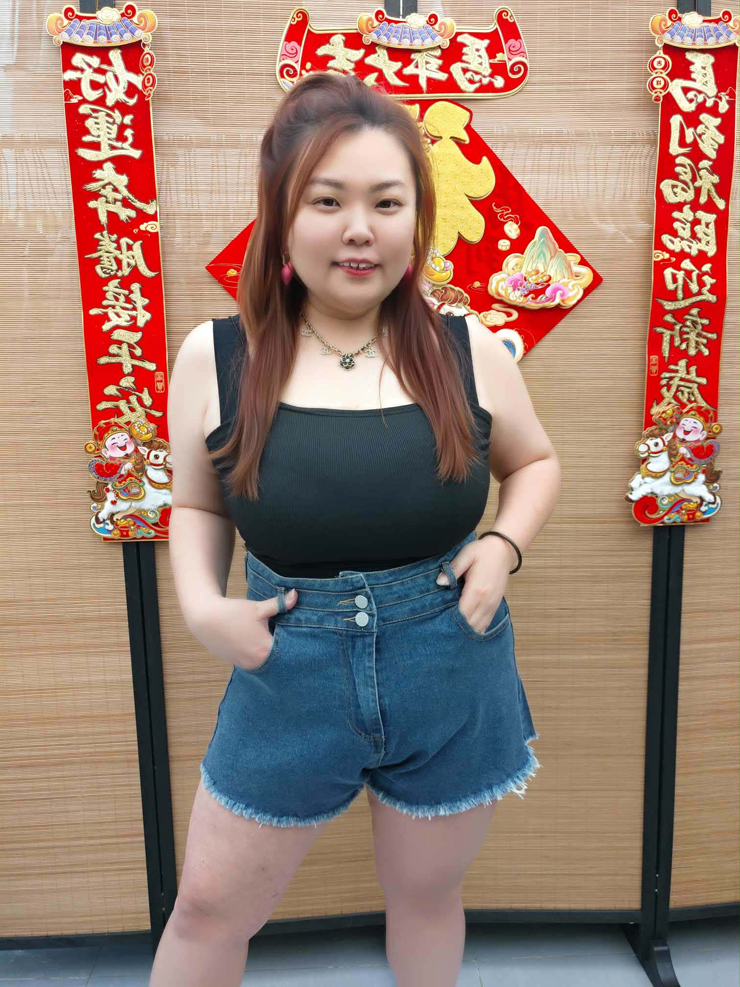 DDI07 1676(B3) 双扣钮高腰拉丝牛仔短裤