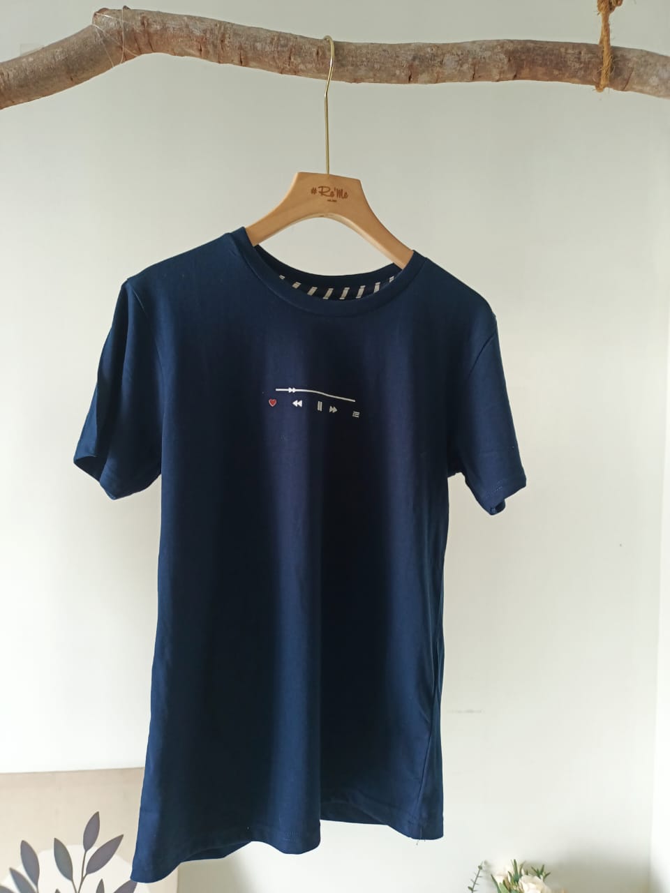 Minimalist 图案设计 Tee