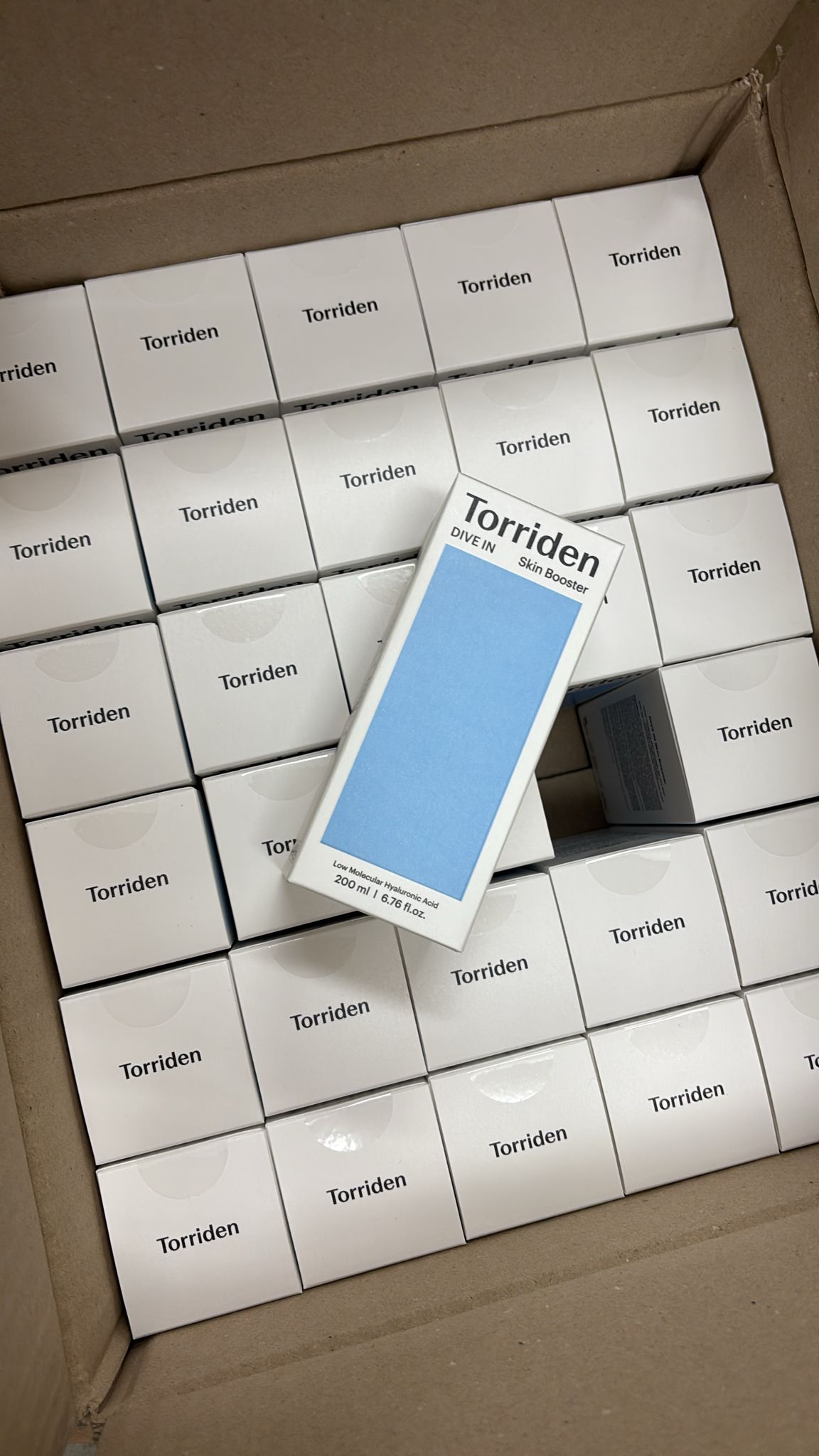 Torriden 深入滲透低分子透明質酸純素舒緩高效持久補水肌底液200ml.  ✅ 現貨 ✅ ‼️ 售完即止‼️