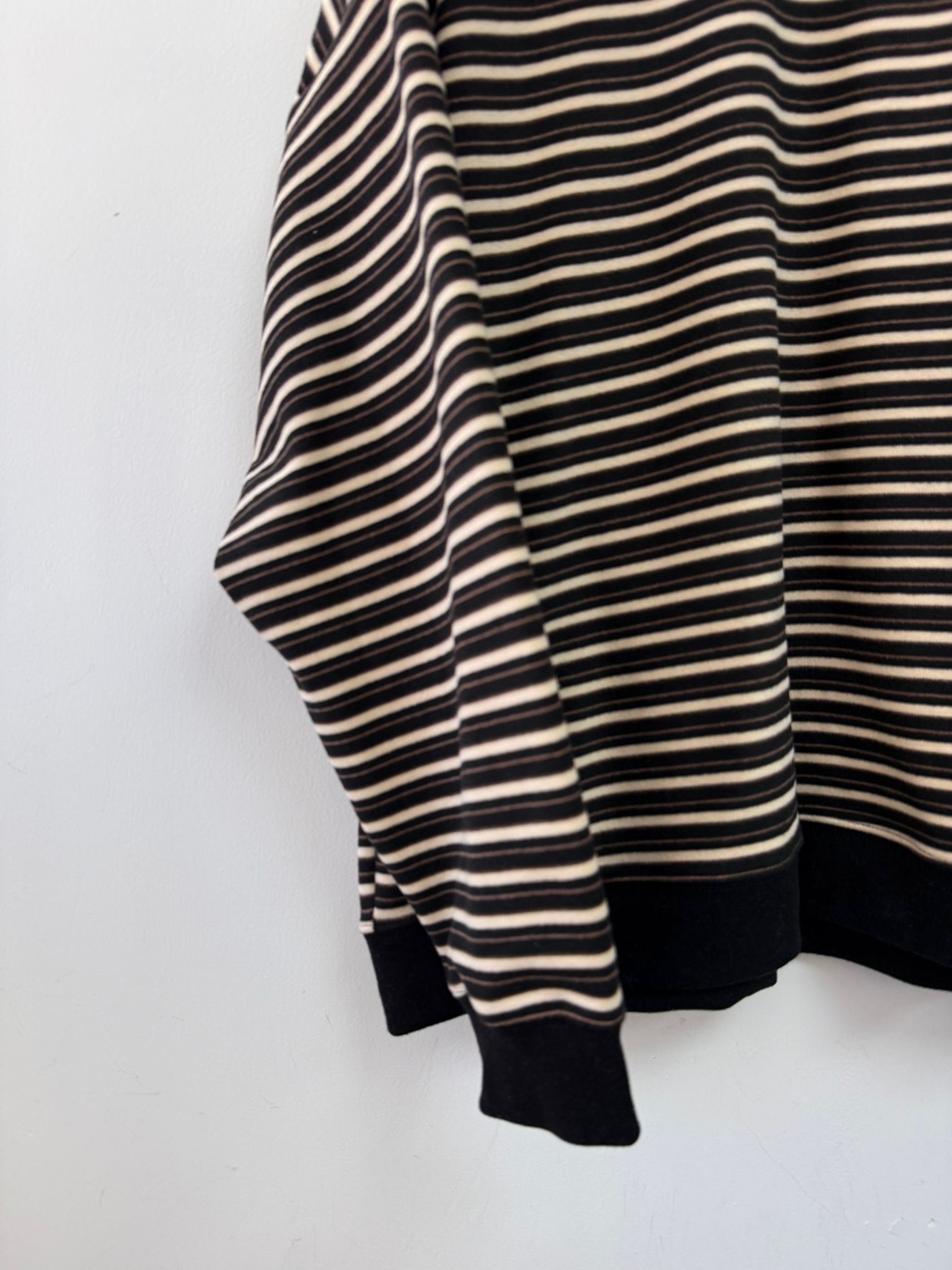 PH YE 滑絲絨條子top